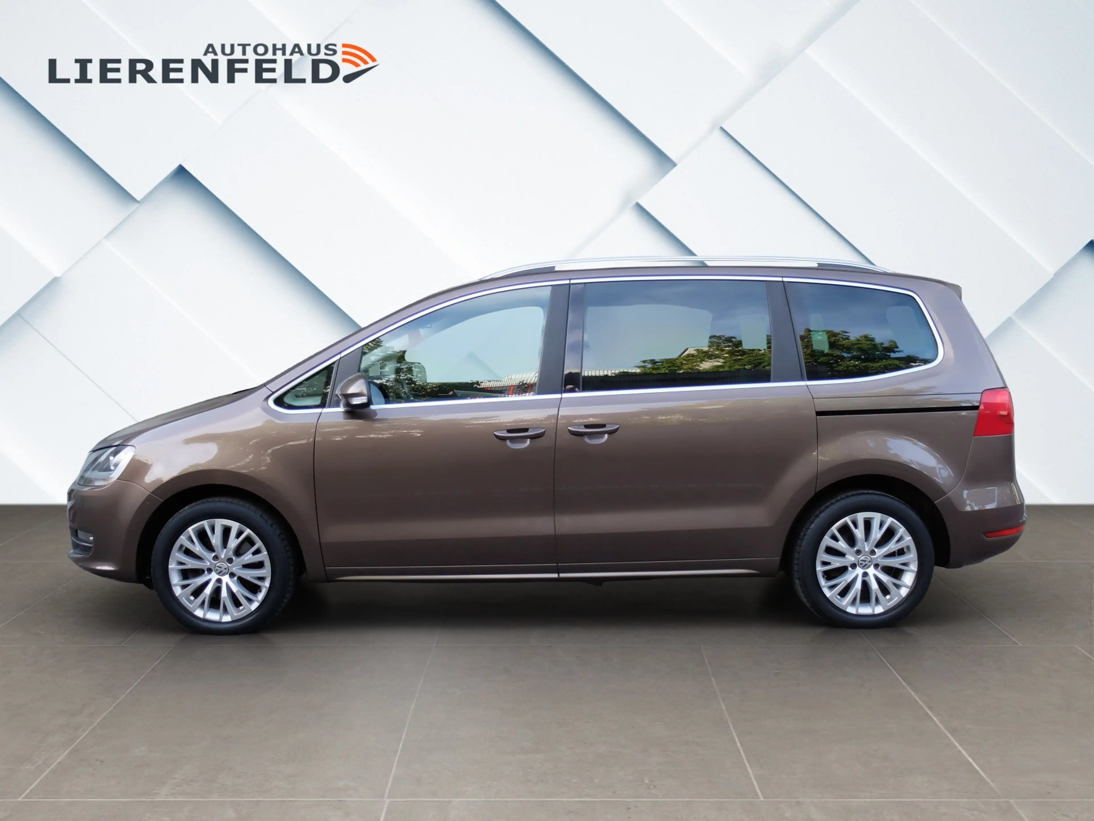 Volkswagen Sharan 2.0 TDI Highline Scheckheftgepflegt — photo 2