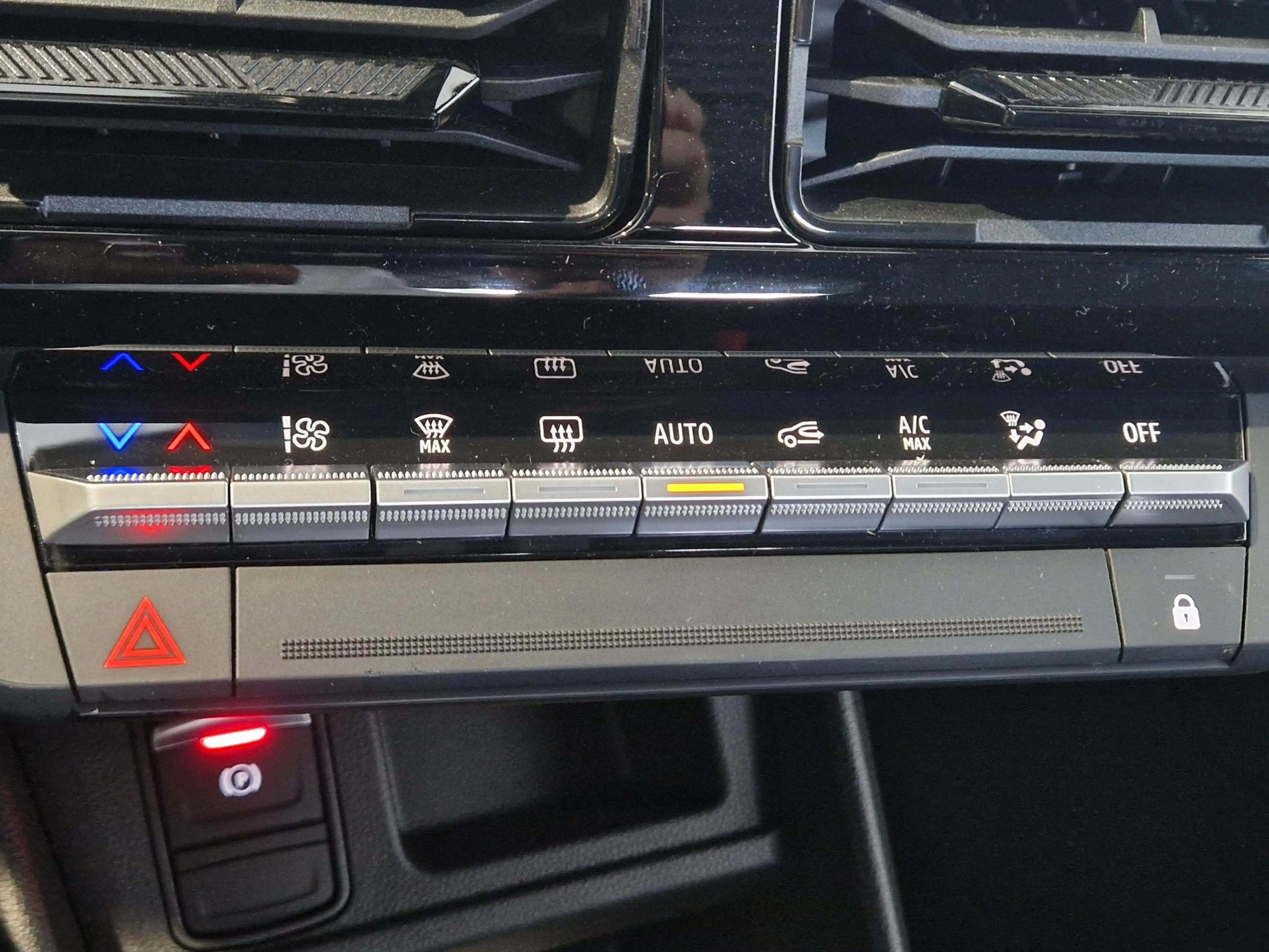 Renault R 4 comfort range evolution 52 kWh | ACHTERUITRIJCAMER — photo 14