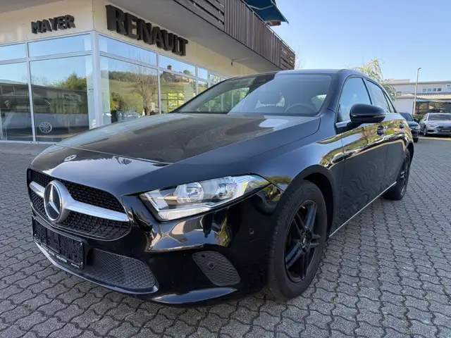 Mercedes-Benz A 180 d*Business*8-Gang DCT*