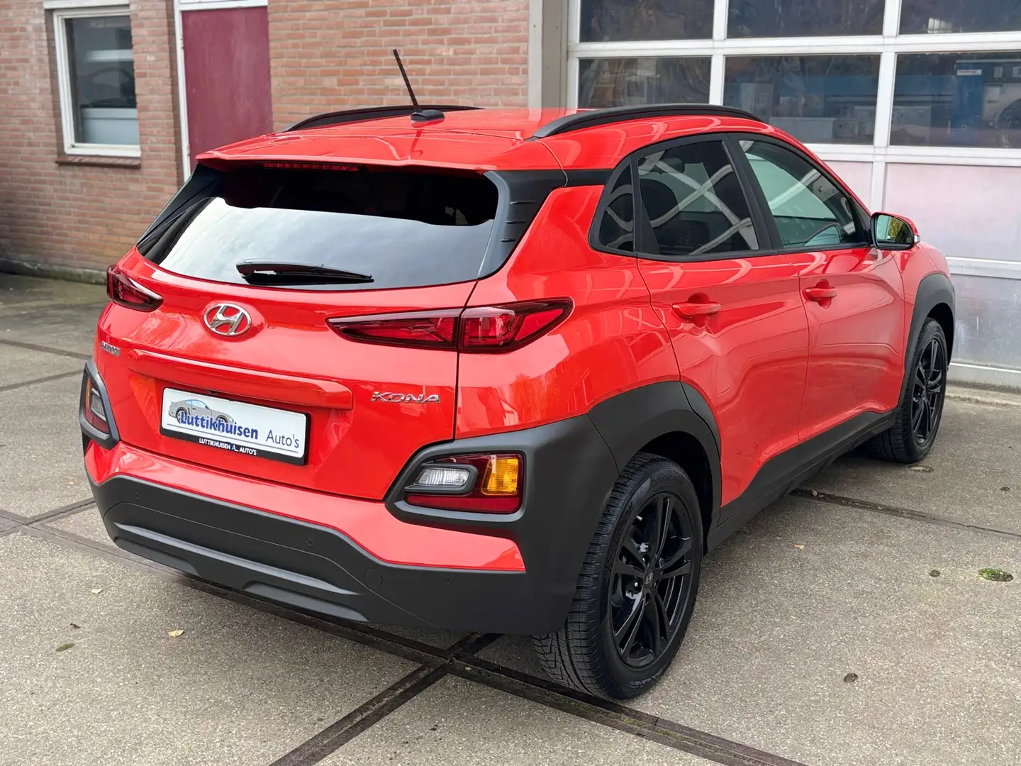 Hyundai KONA 1.0T Fashion,CLIMAT,CRUISE,LMV,APPLECARPLAY,87000K Naranja - 2