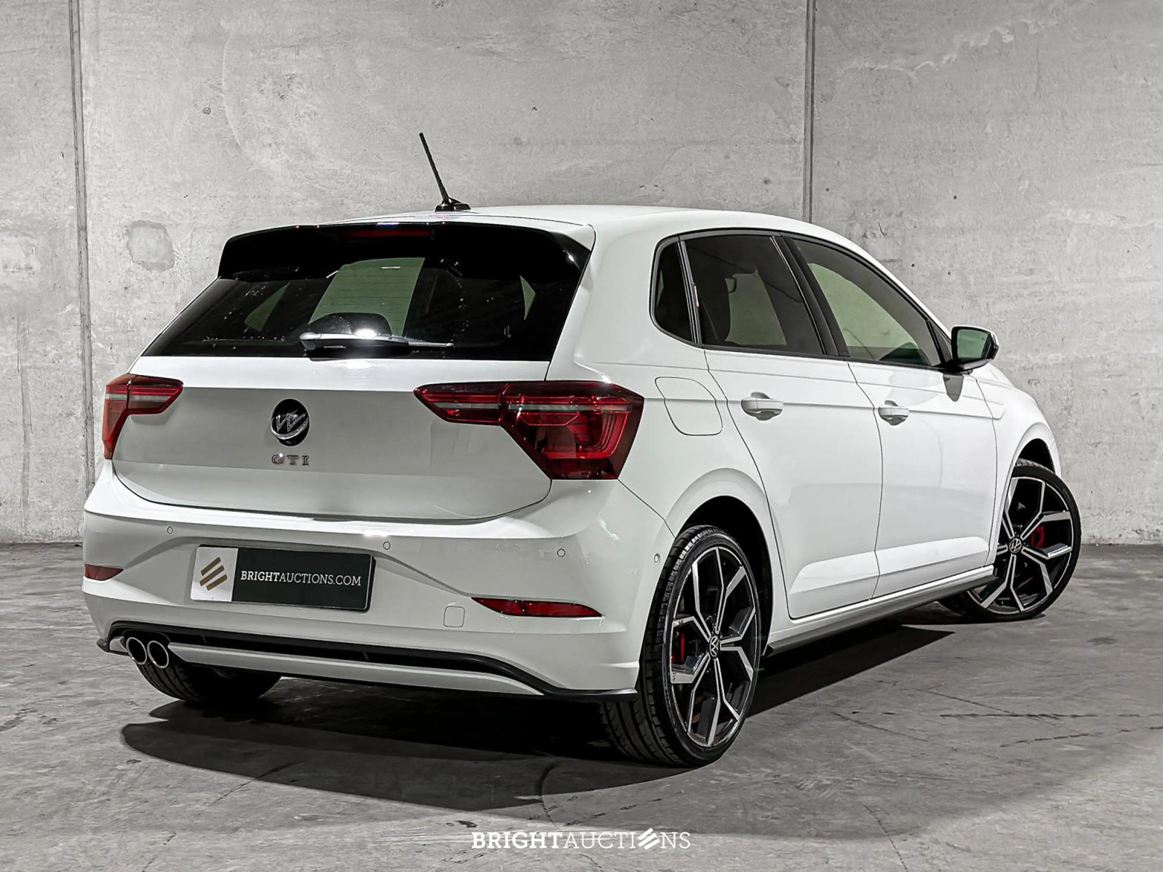 Volkswagen Polo GTI 2.0 TSI — photo 13