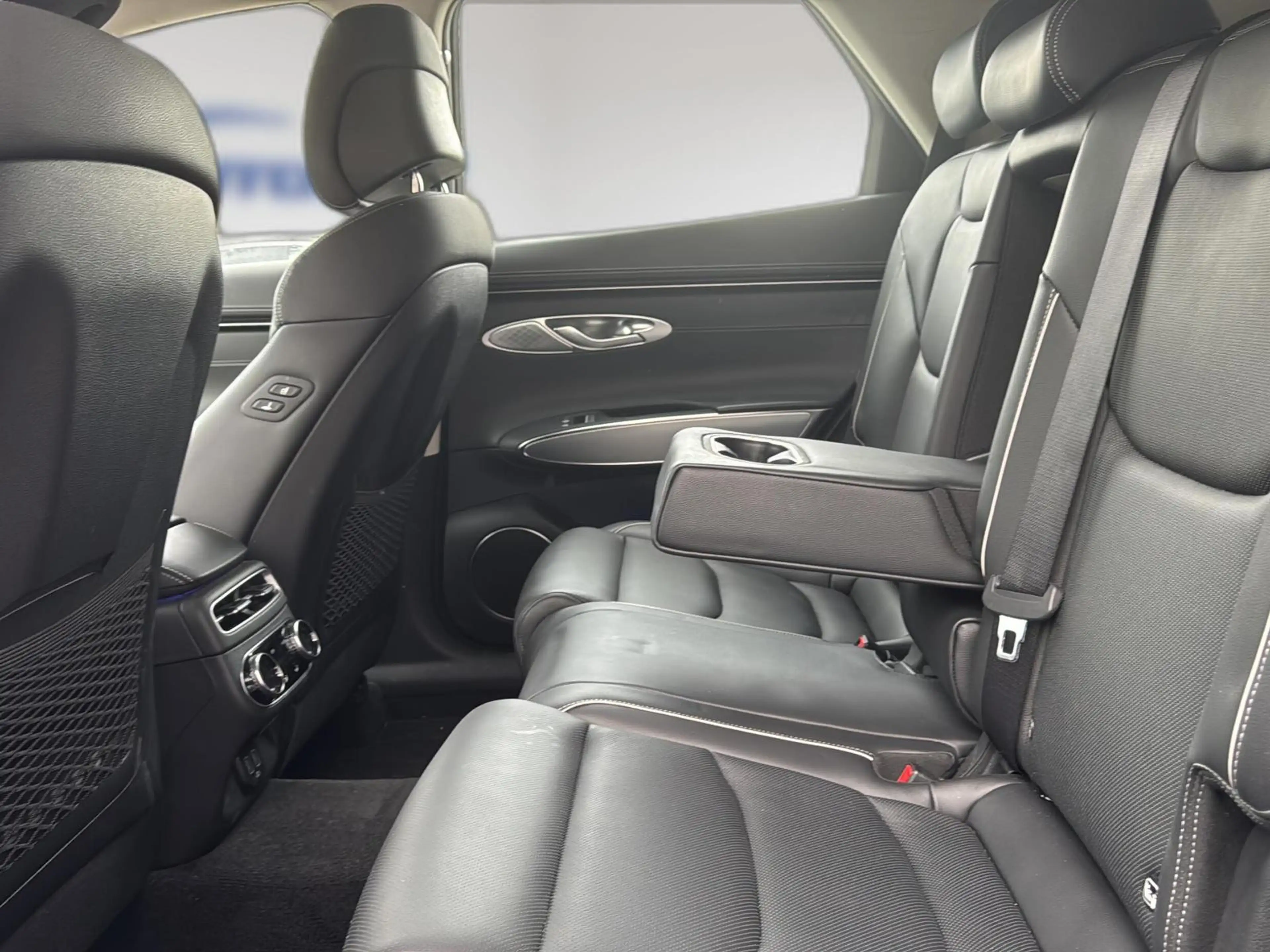 Genesis GV70 2.5T Luxury 4WD Leder*ACC*HUD — photo 15