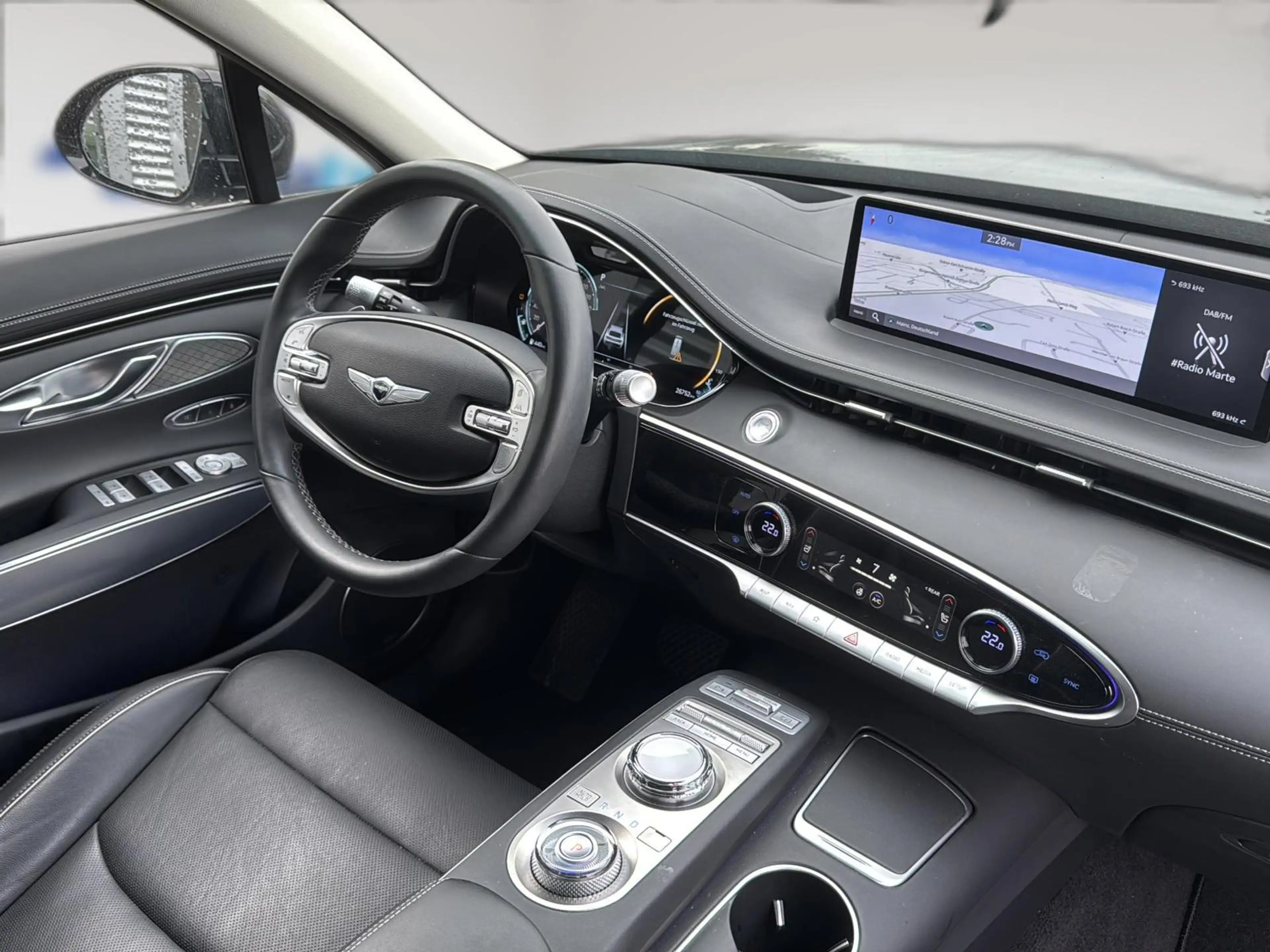 Genesis GV70 2.5T Luxury 4WD Leder*ACC*HUD — photo 8