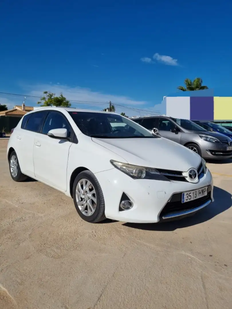 Toyota Auris 120D Active Blanco - 1