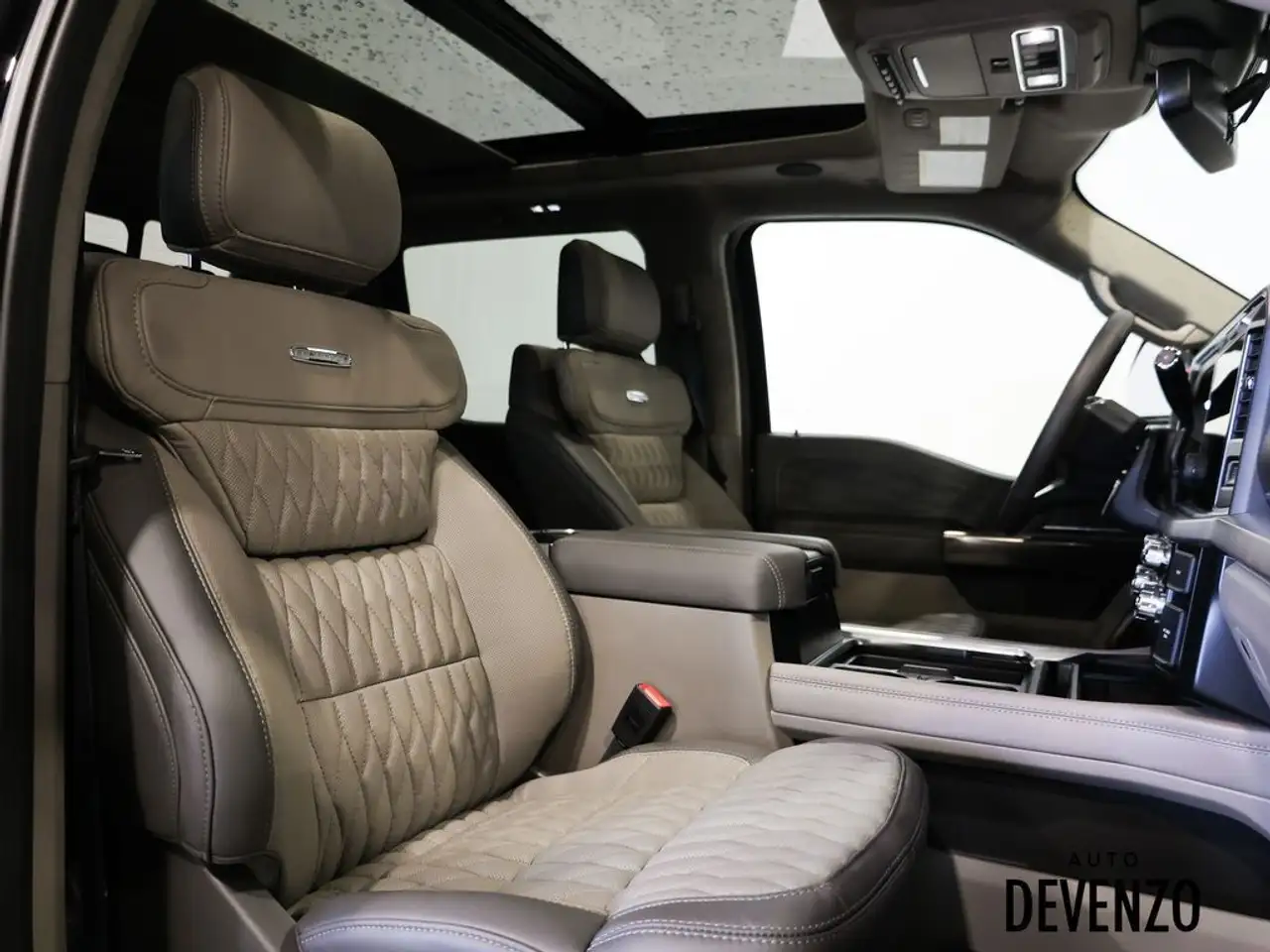 Ford F-450 Super Duty снимка Ford F-450 Super Duty