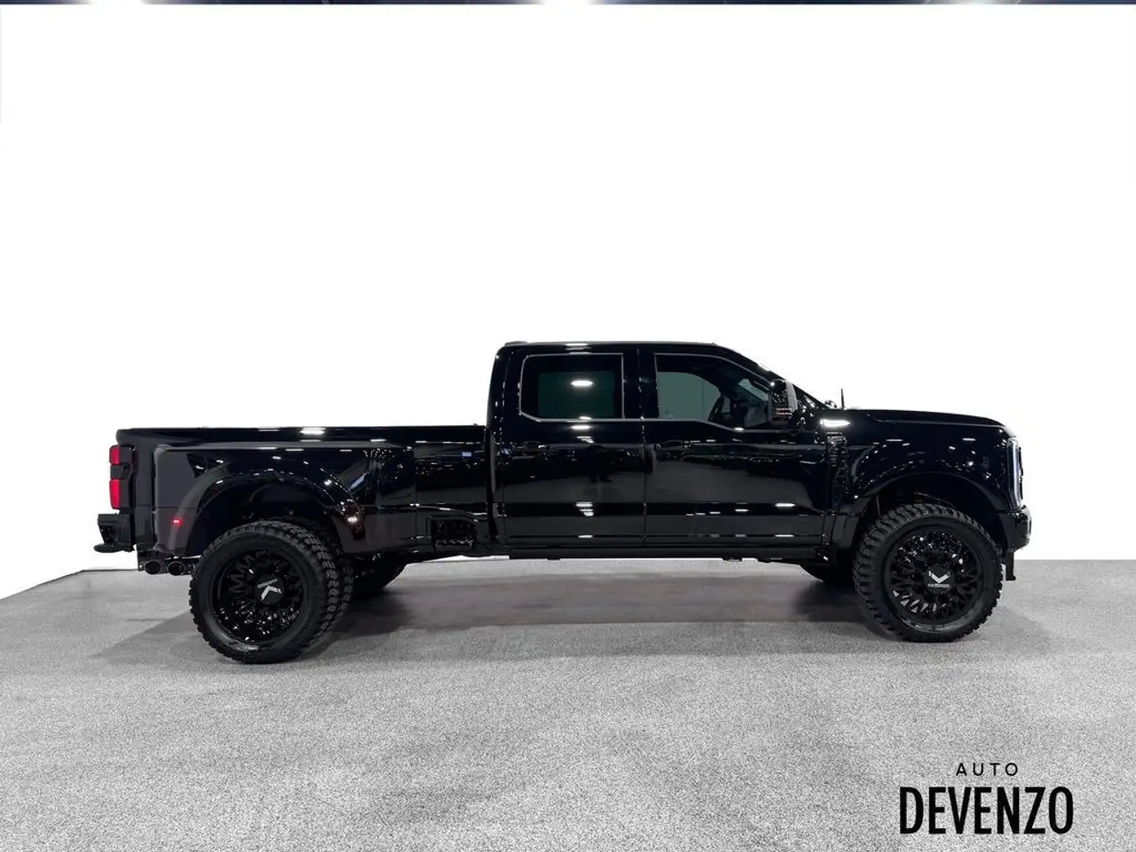 Ford F-450 Super Duty снимка Ford F-450 Super Duty