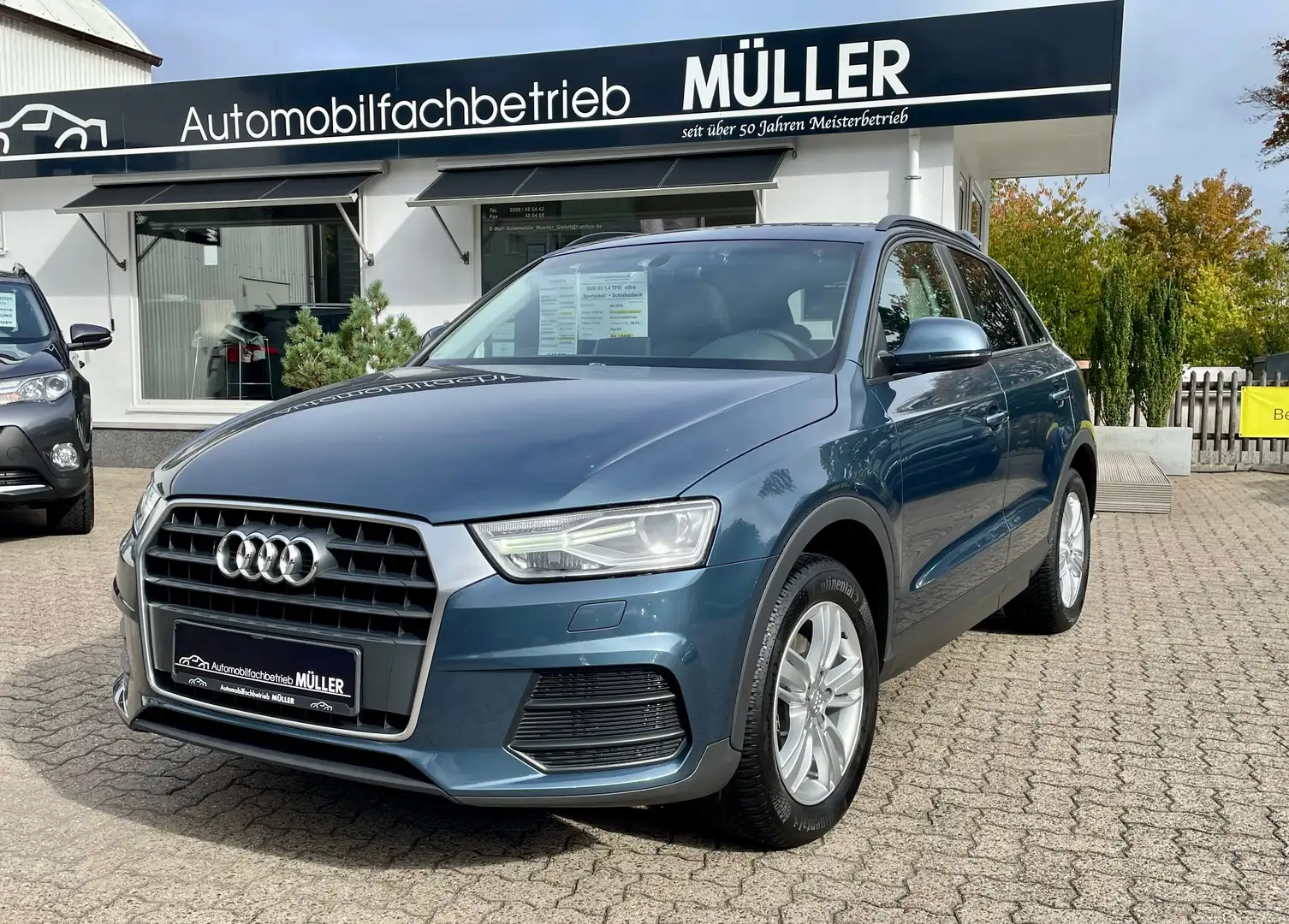 Audi Q3 Q3 1.4 TFSI "Sport"+Alcantara+NAVI+LED+PANORAMA Bleu - 2