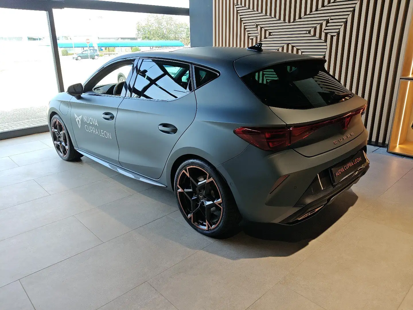 CUPRA Leon Leon 1.5 e-Hybrid 272 CV DSG VZ Grigio - 2