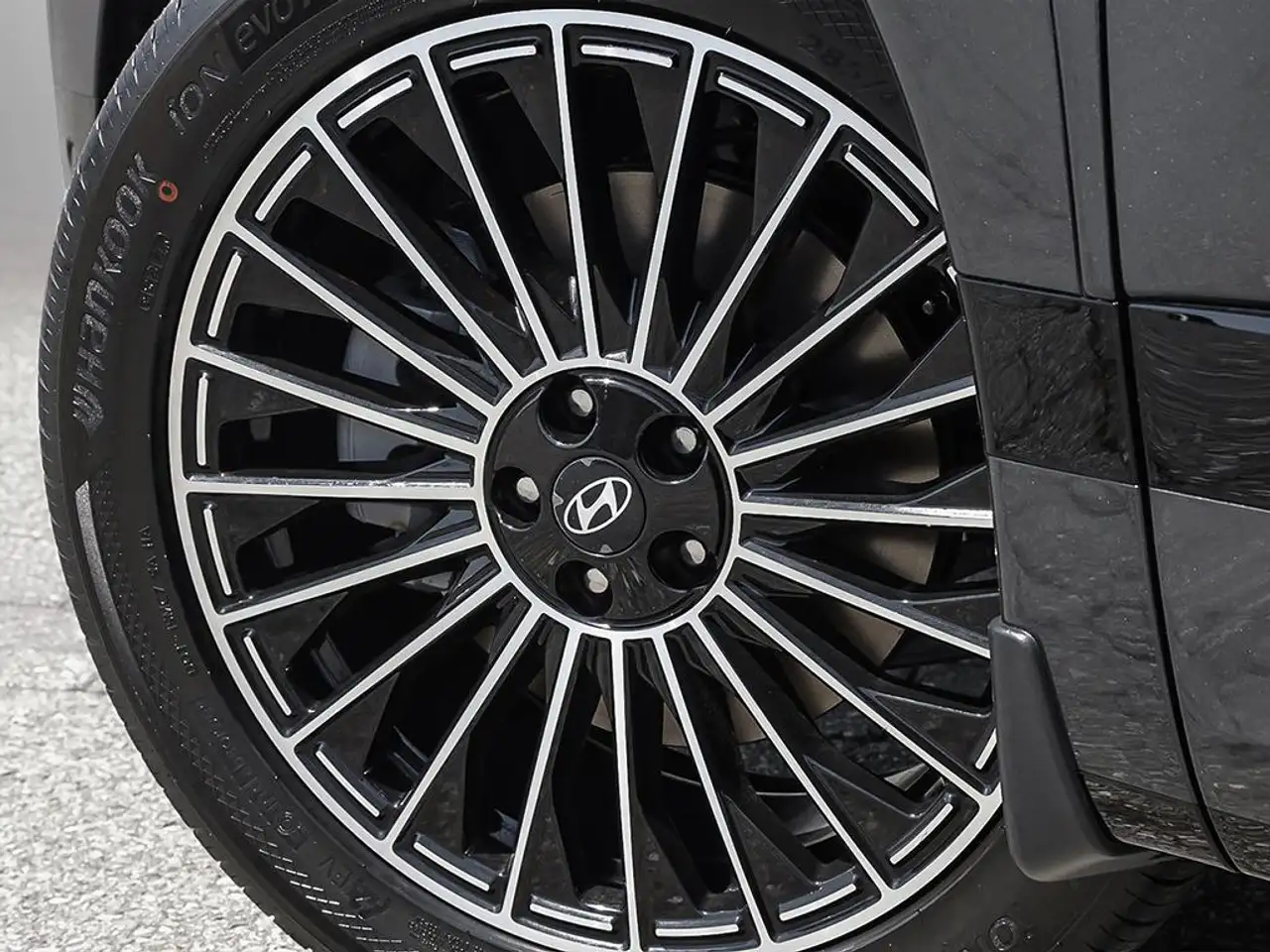 Hyundai IONIQ 9 снимка Hyundai IONIQ 9