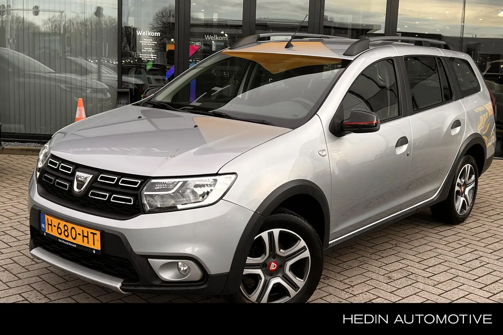 Dacia Logan MCV TCe 90 Tech Road | STEPWAY | Trekhaak Gris - 1