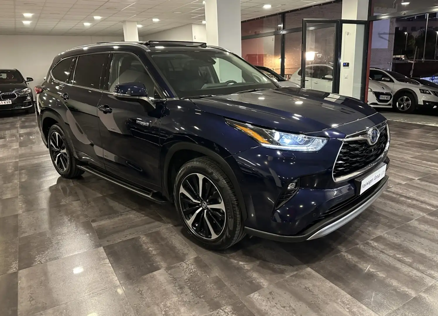 Toyota Highlander 2.5 hybrid Luxury Pintura metalizada Modrá - 1