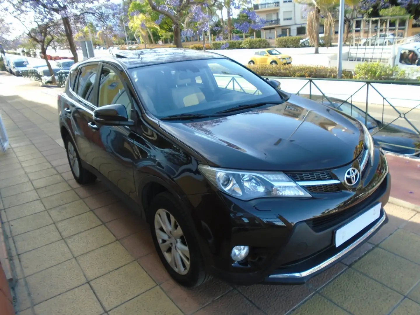 Toyota RAV 4 150D Executive AWD Noir - 2