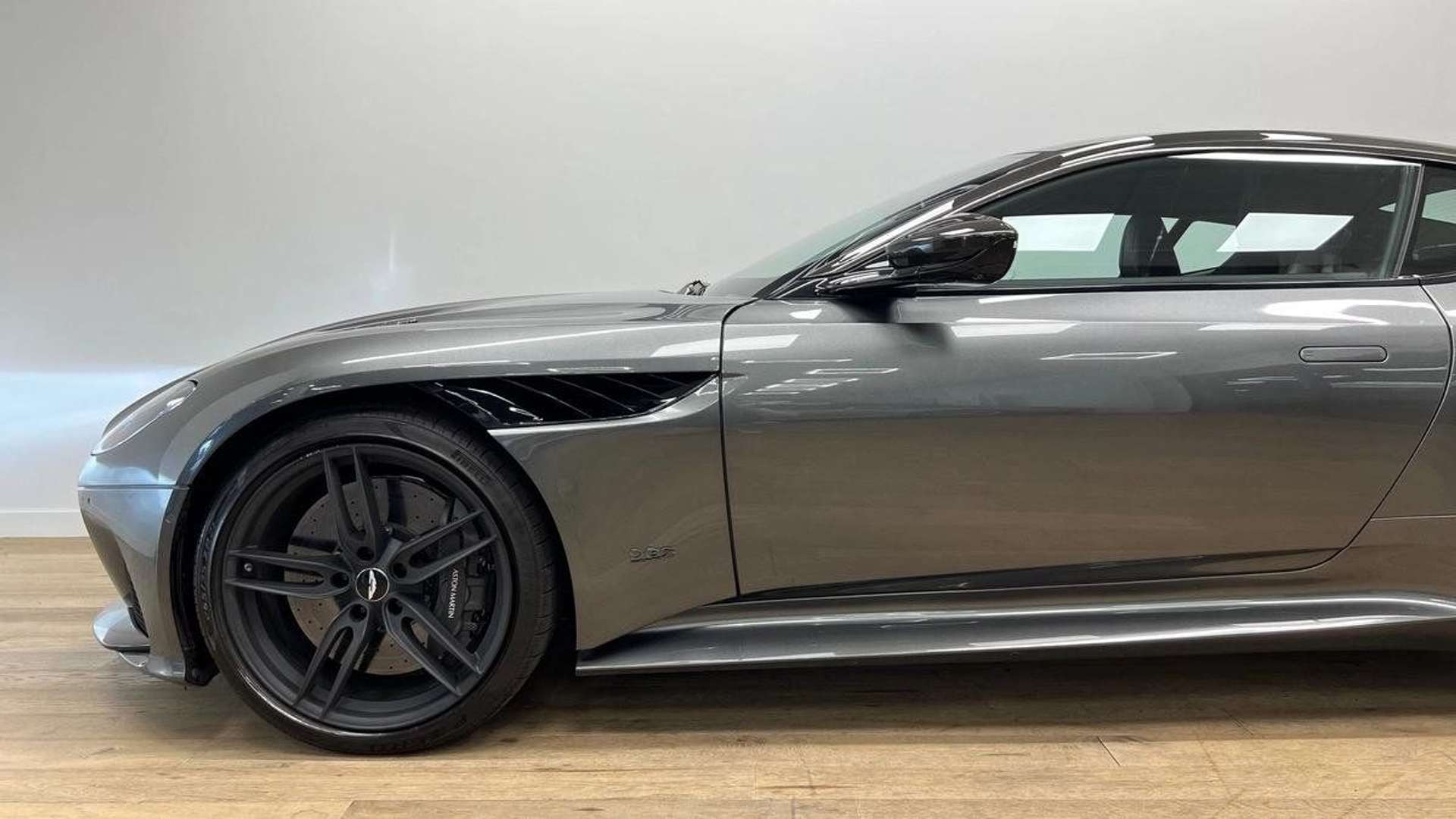 Aston Martin DBS Superleggera V12 5.2 725 Ch Carbone Package -  - Joinsteer - #3