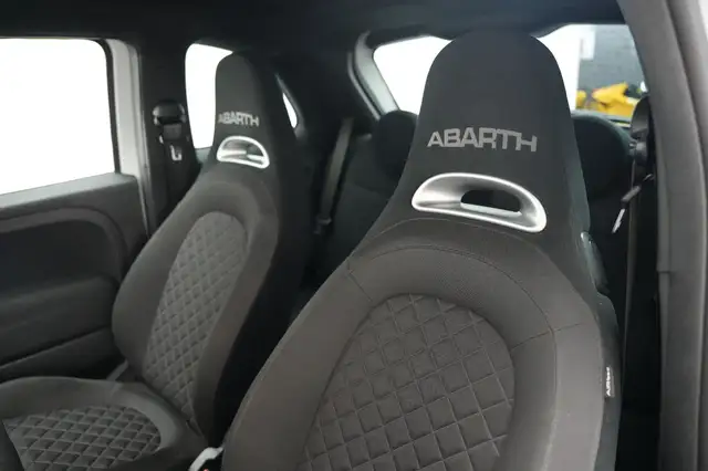 Fiat 500 view 14