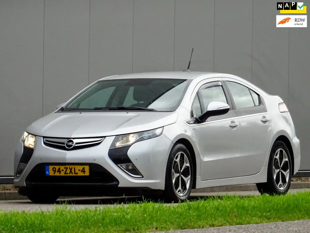 Opel Ampera