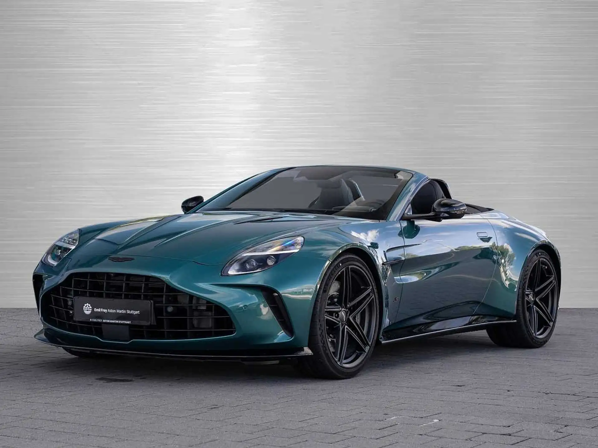 애스턴마틴 밴티지 V8 Coupe 2026 청록 사진 7