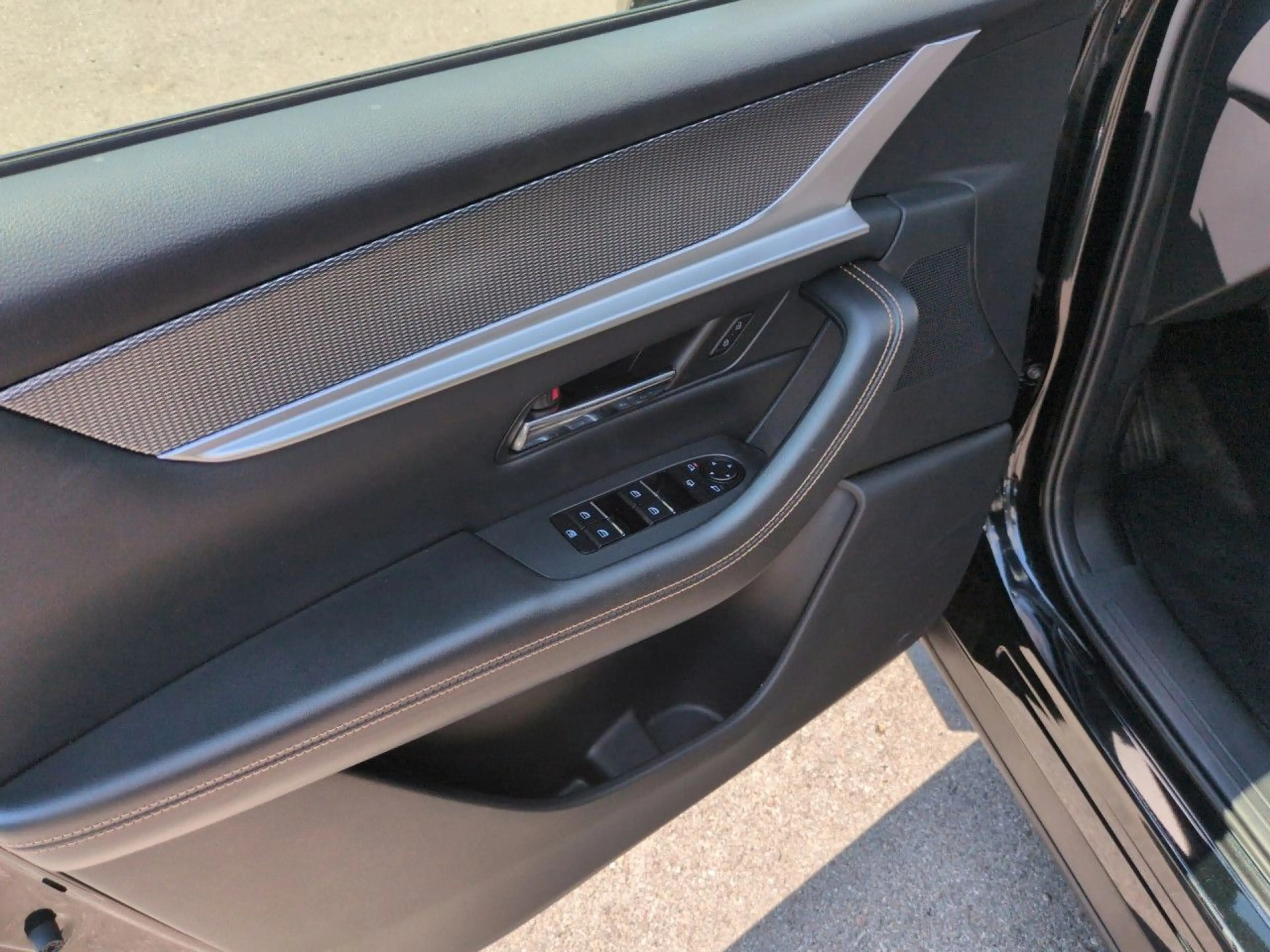 Mazda CX-60 2.5 e-SKYACTIV PHEV Homura AWD Plug-In-Hybri — photo 6