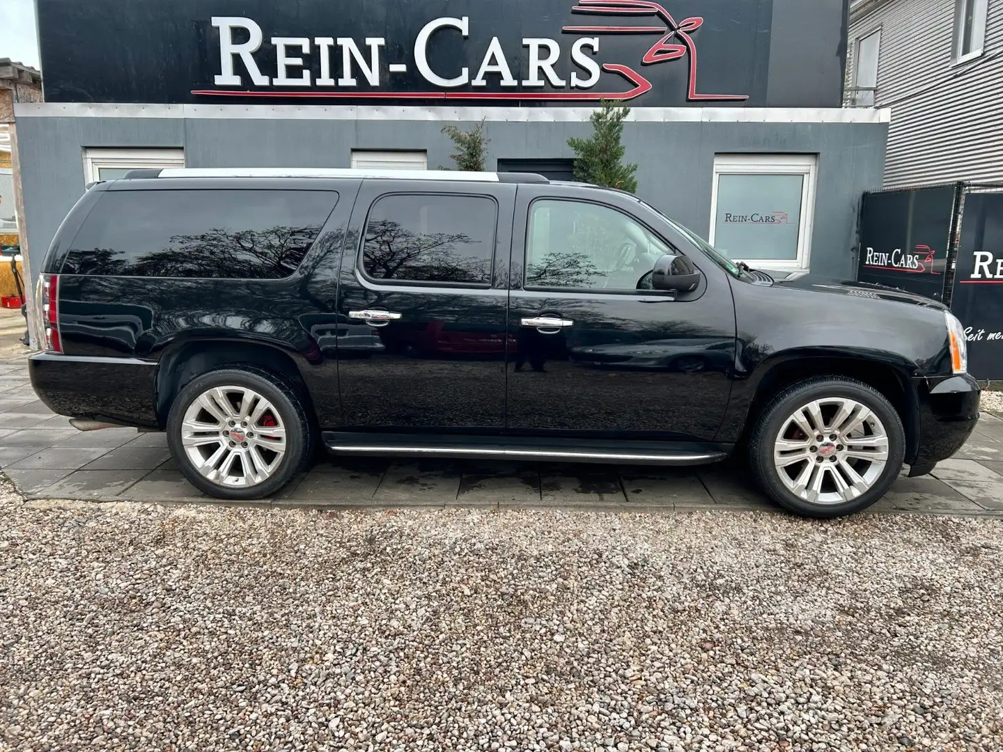 GMC Yukon 6.2 XL LANG/NAVI/KAMERA/S-DACH/LHZ/TV/TOP Schwarz - 2