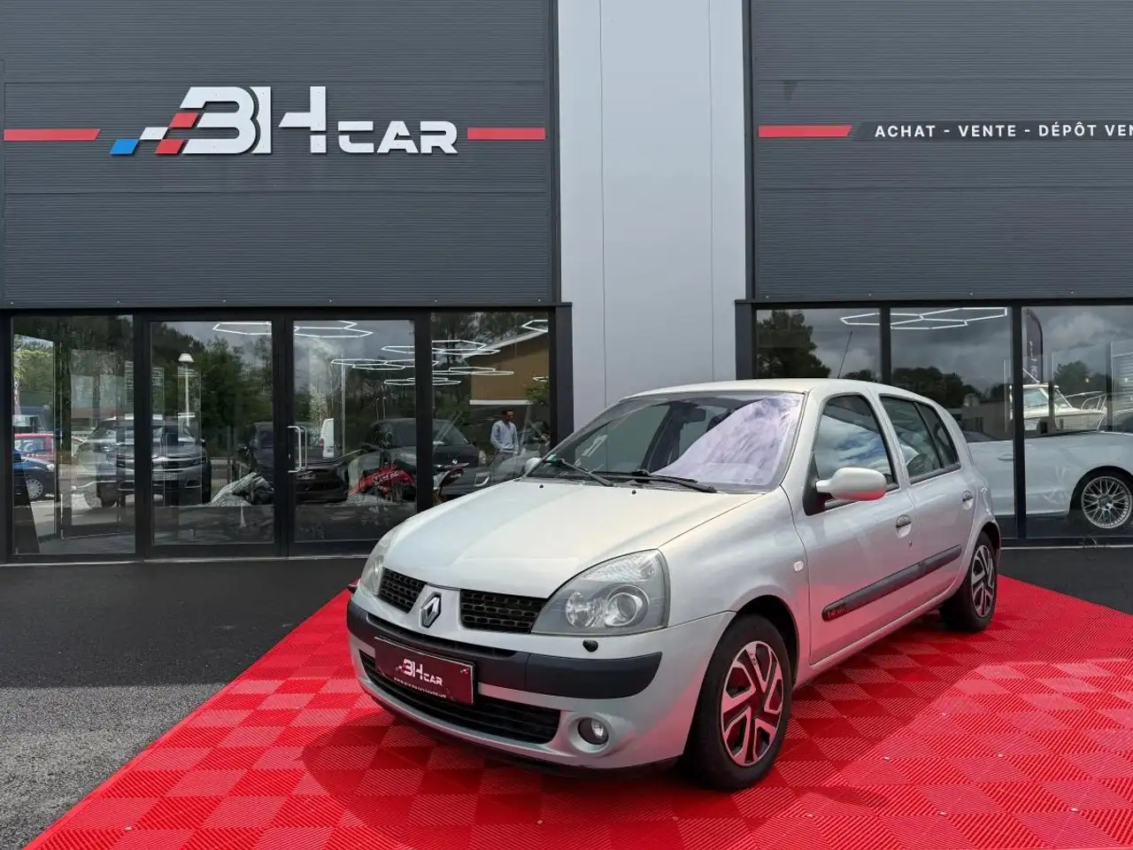 Renault Clio 1.4 100 CONFORT DYNAMIQUE BVA