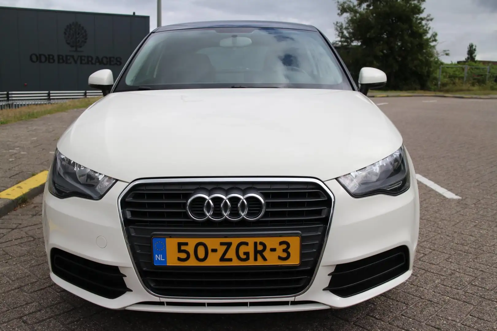 Audi A1 1.2 TFSI Connect Білий - 2
