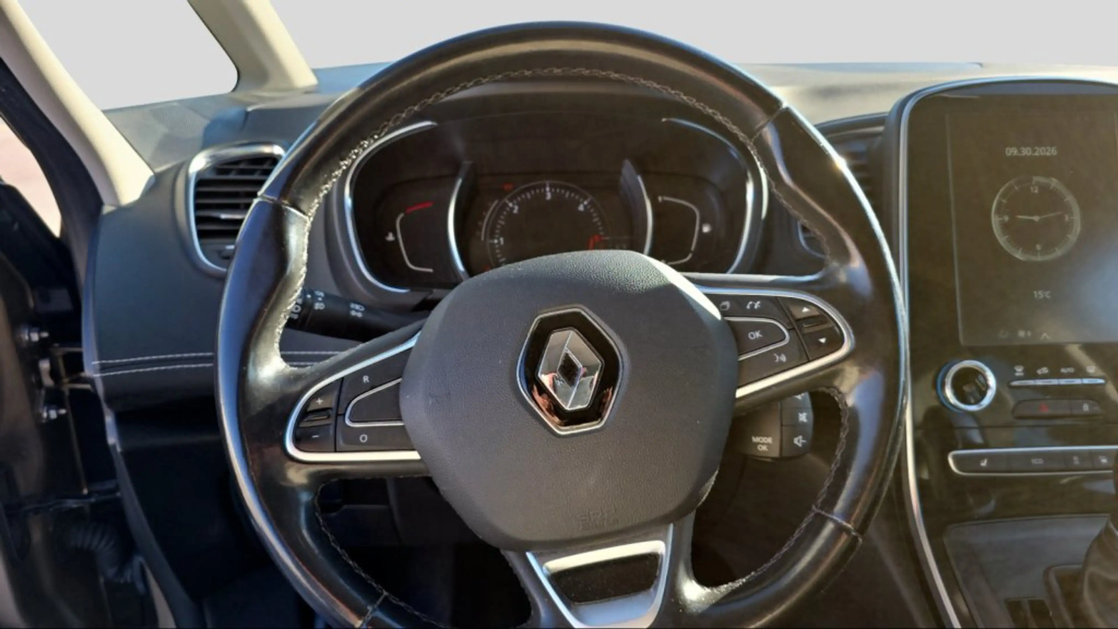Renault Grand Scenic Grand Scénic Blue dCi 120 EDC BOSE — photo 8