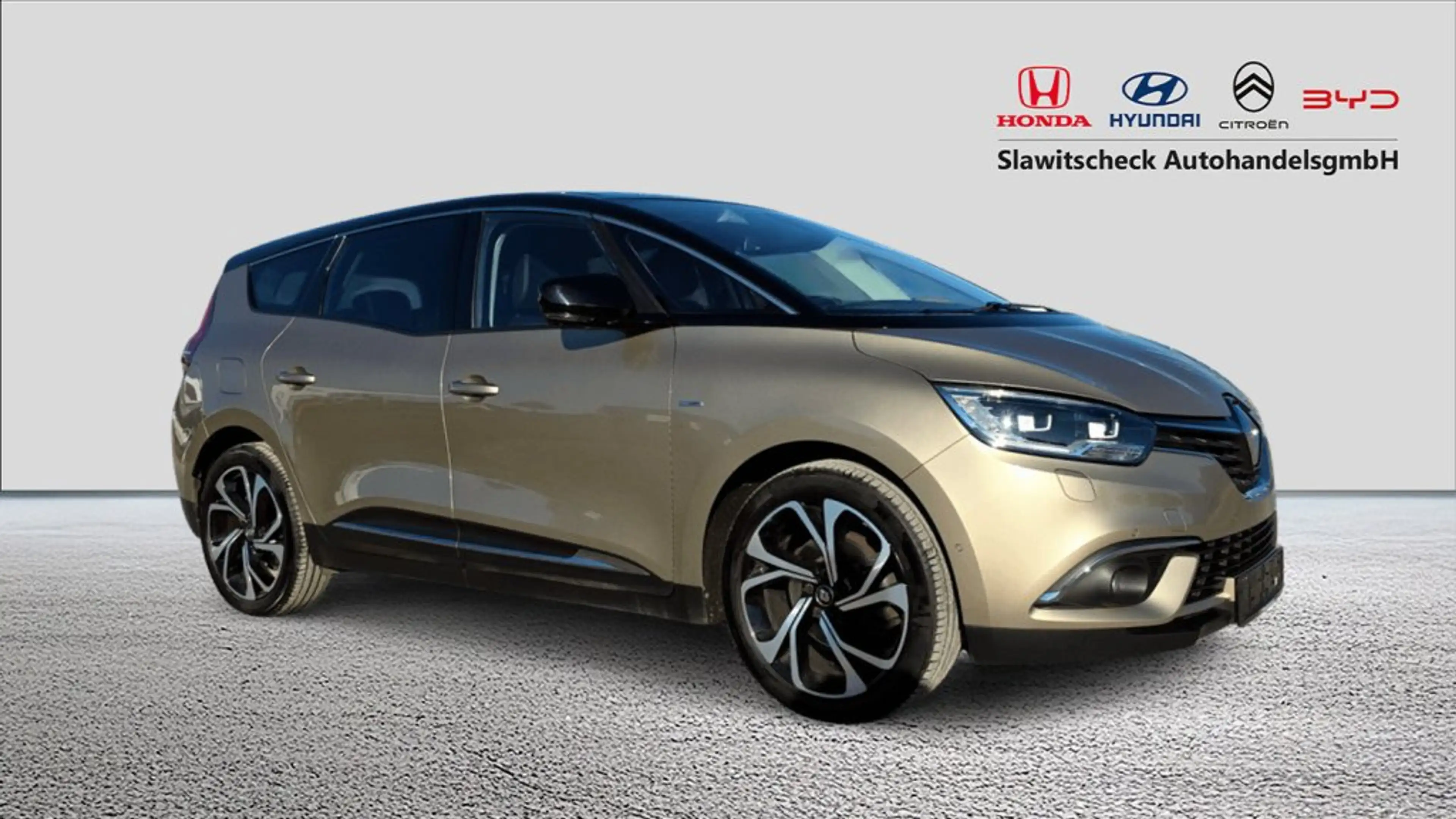 Renault Grand Scenic Grand Scénic Blue dCi 120 EDC BOSE — photo 6