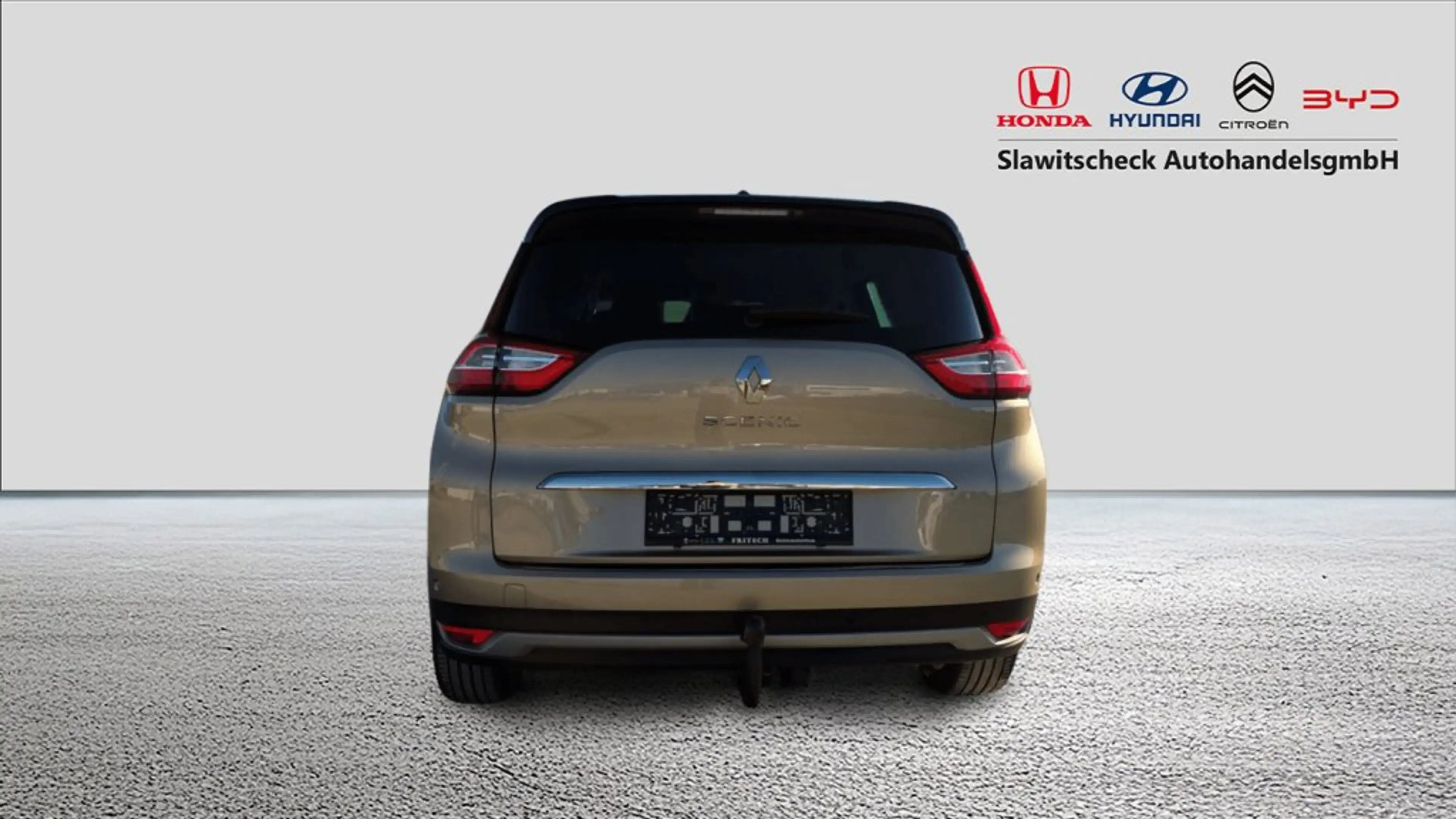 Renault Grand Scenic Grand Scénic Blue dCi 120 EDC BOSE — photo 4