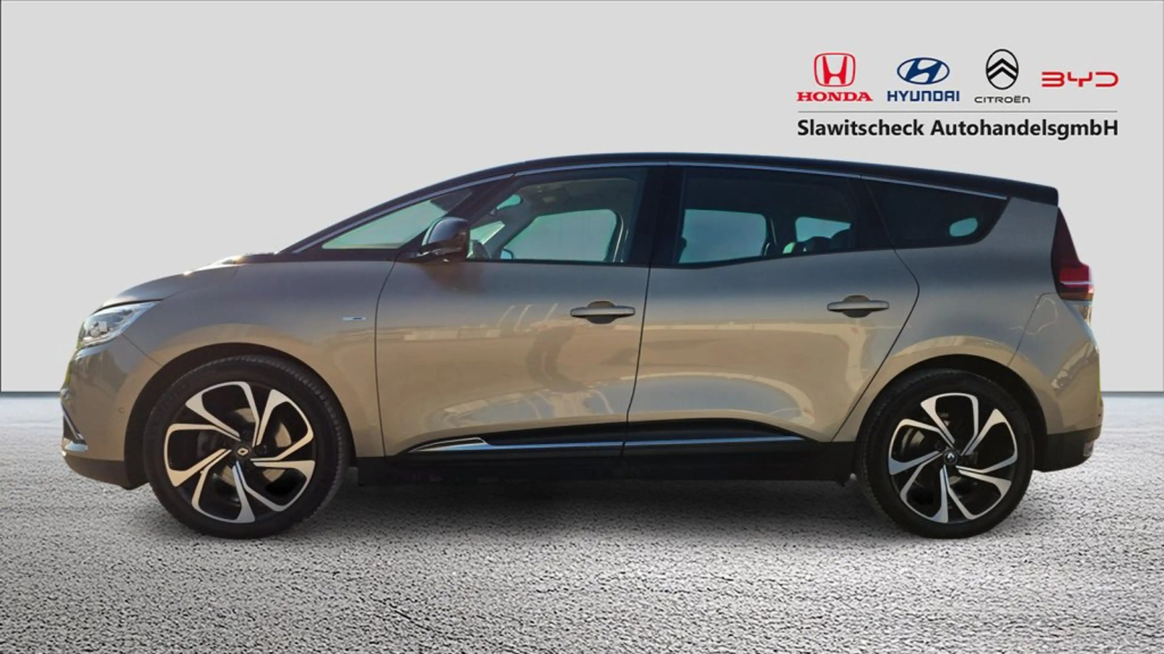 Renault Grand Scenic Grand Scénic Blue dCi 120 EDC BOSE — photo 2