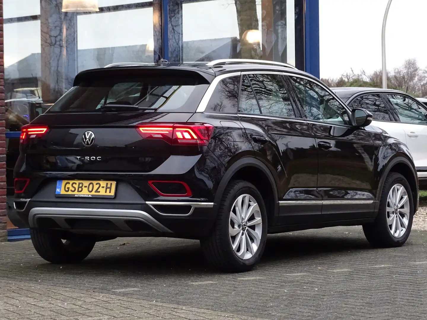 Volkswagen T-Roc 1.5 TSI Style Zwart - 2