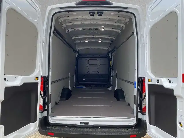 Ford Transit view 10