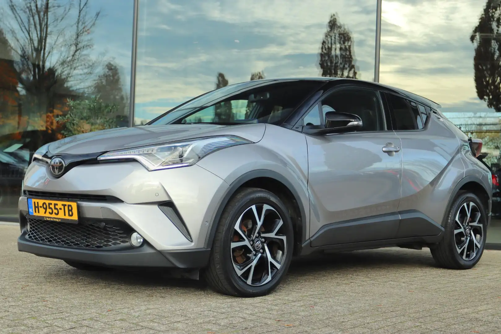Toyota C-HR 1.2 BI-TONE | ACC | CAMERA | LEDER | LED | KEY-LES Grigio - 1