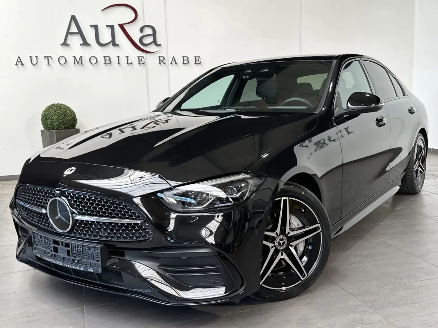 Mercedes-Benz C 220 AMG-Line NAV+LED+KAM+CARPLAY+VC+HUD+PANO Black - 1