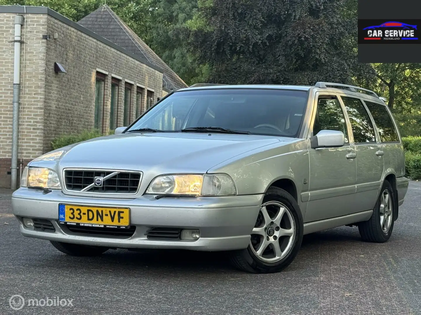 Volvo V70 2.4 Comfort Europa/NAP/LPG G3 APK Gris - 1