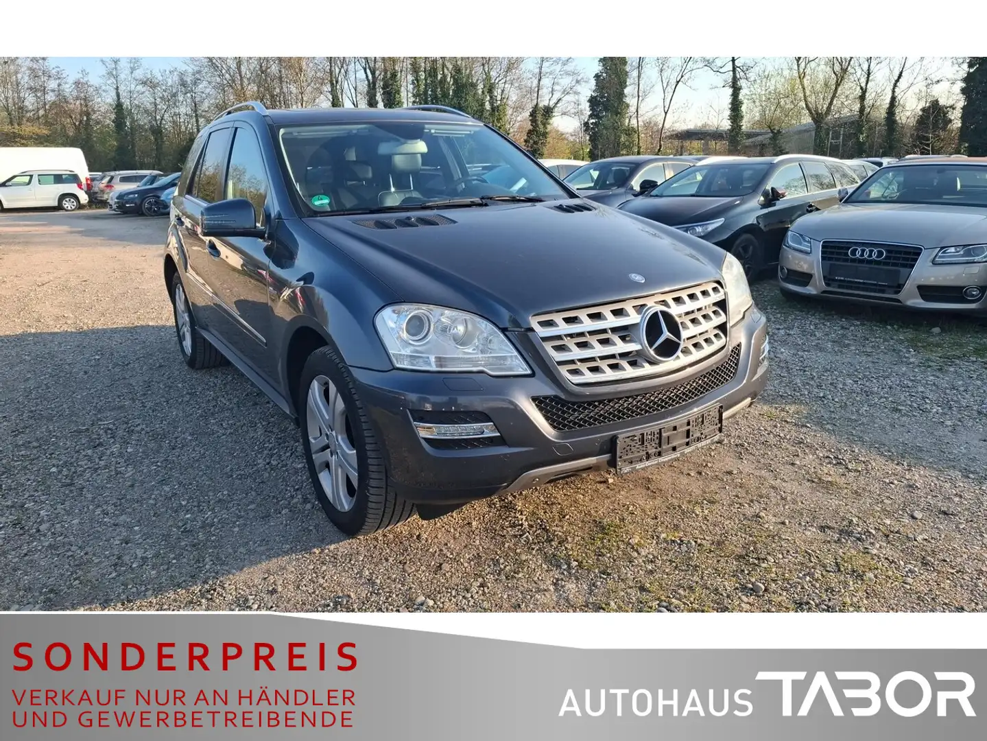 Mercedes-Benz ML 300 ML 300 CDI 4M Leder Airmatic SD AHK Nav SportP Grau - 2