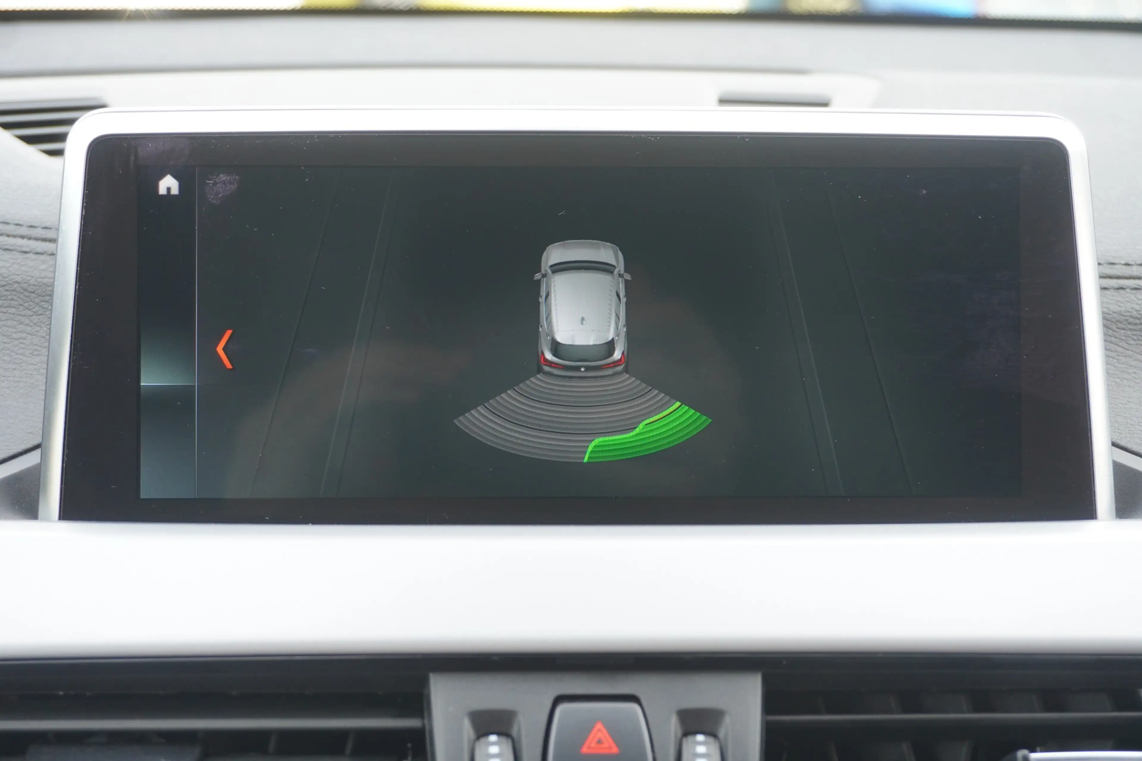 BMW X2 sDrive 18i LED Navi Tempomat PDC — photo 11