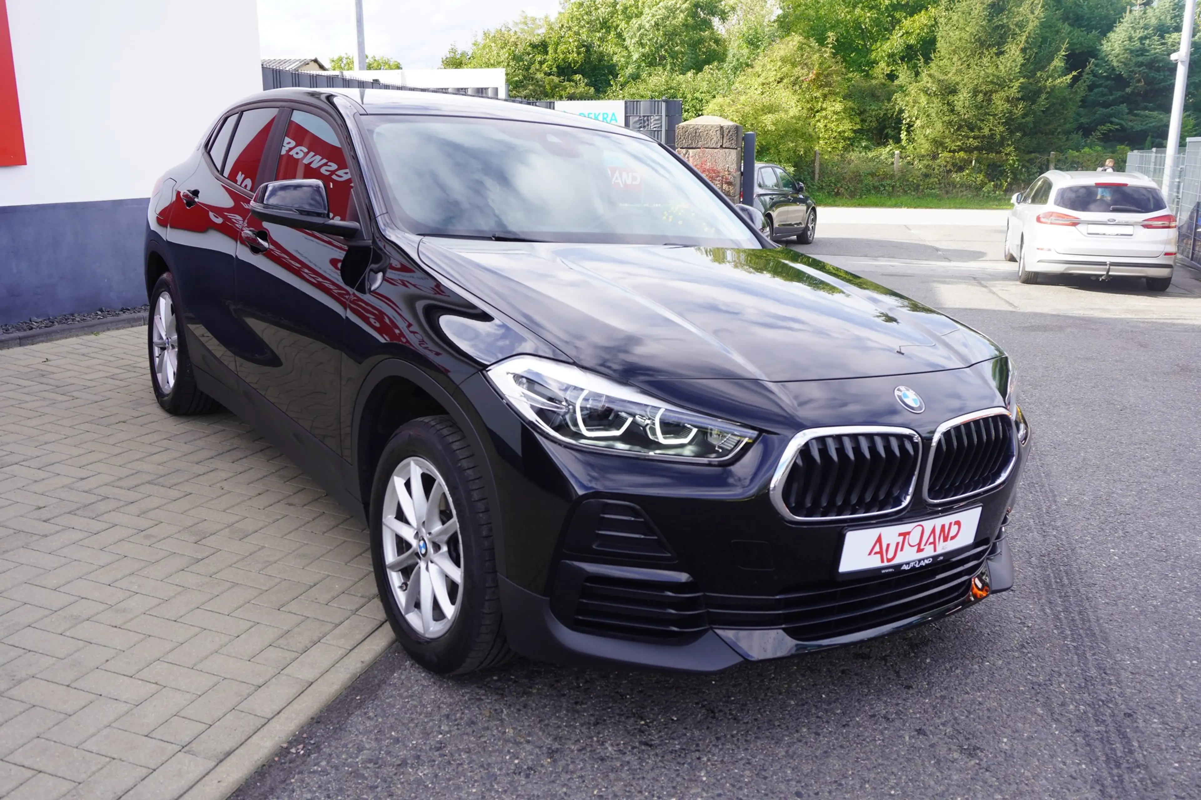 BMW X2 sDrive 18i LED Navi Tempomat PDC — photo 6