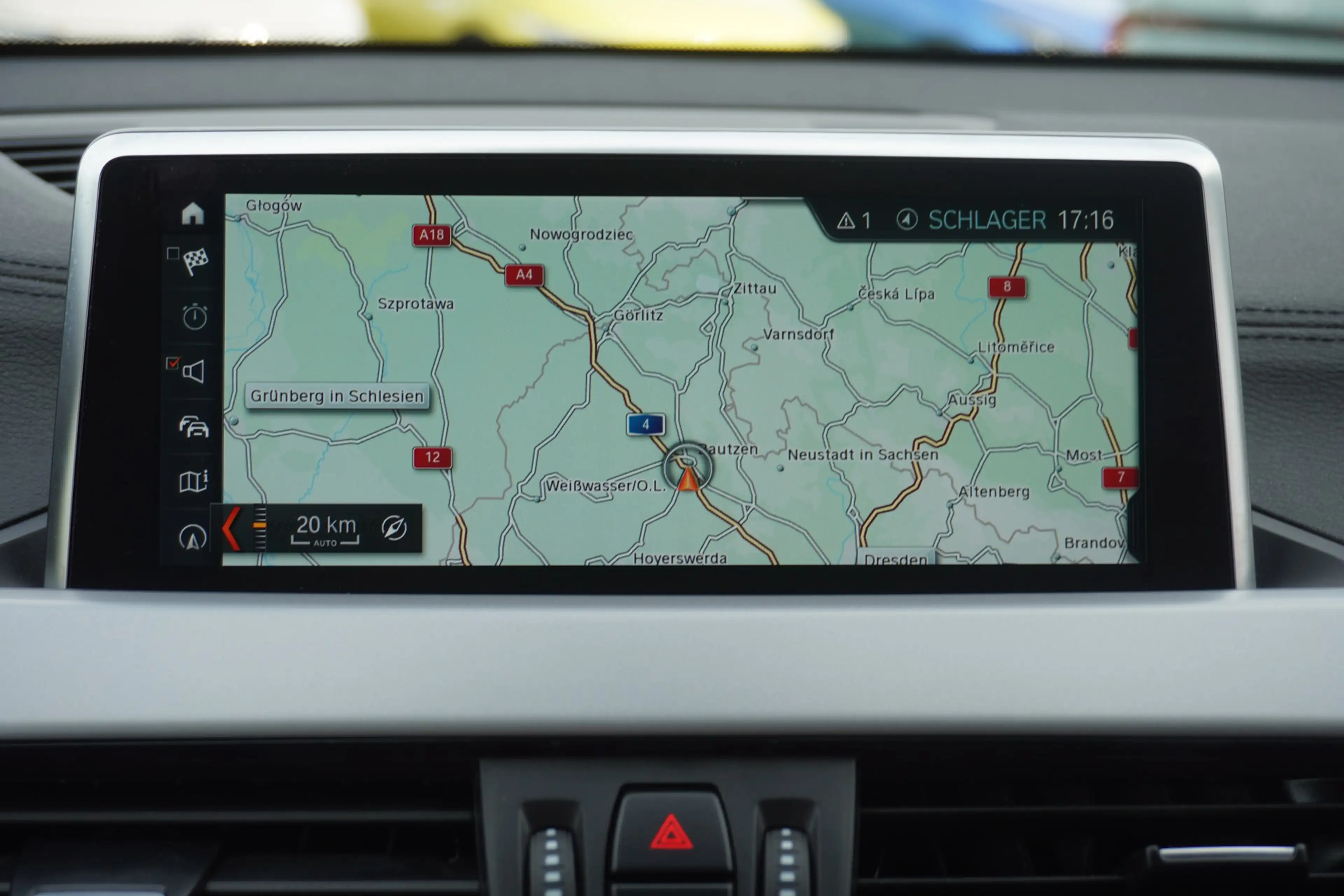 BMW X2 sDrive 18i LED Navi Tempomat PDC — photo 12
