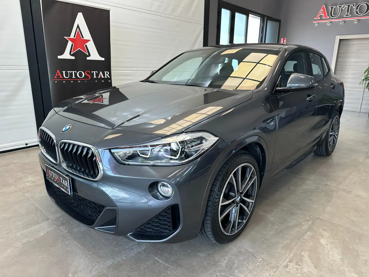 BMW X2 xdrive18d Msport auto Goud - 1