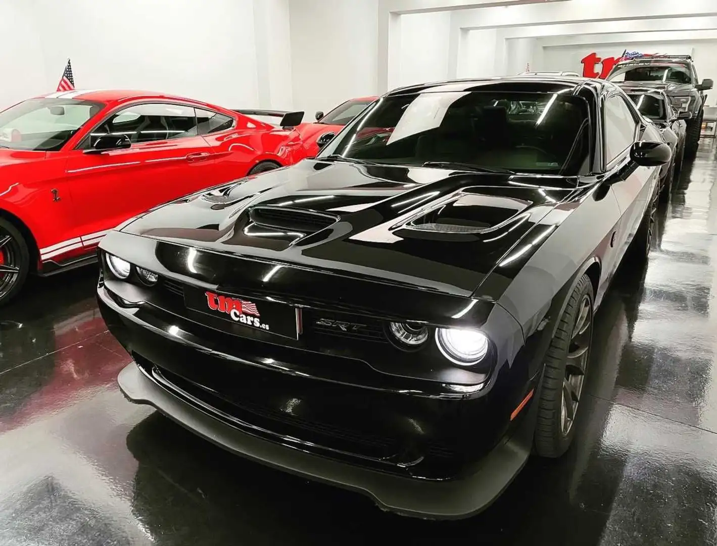 Dodge Challenger SRT HELLCAT VENDIDO!! Negro - 2
