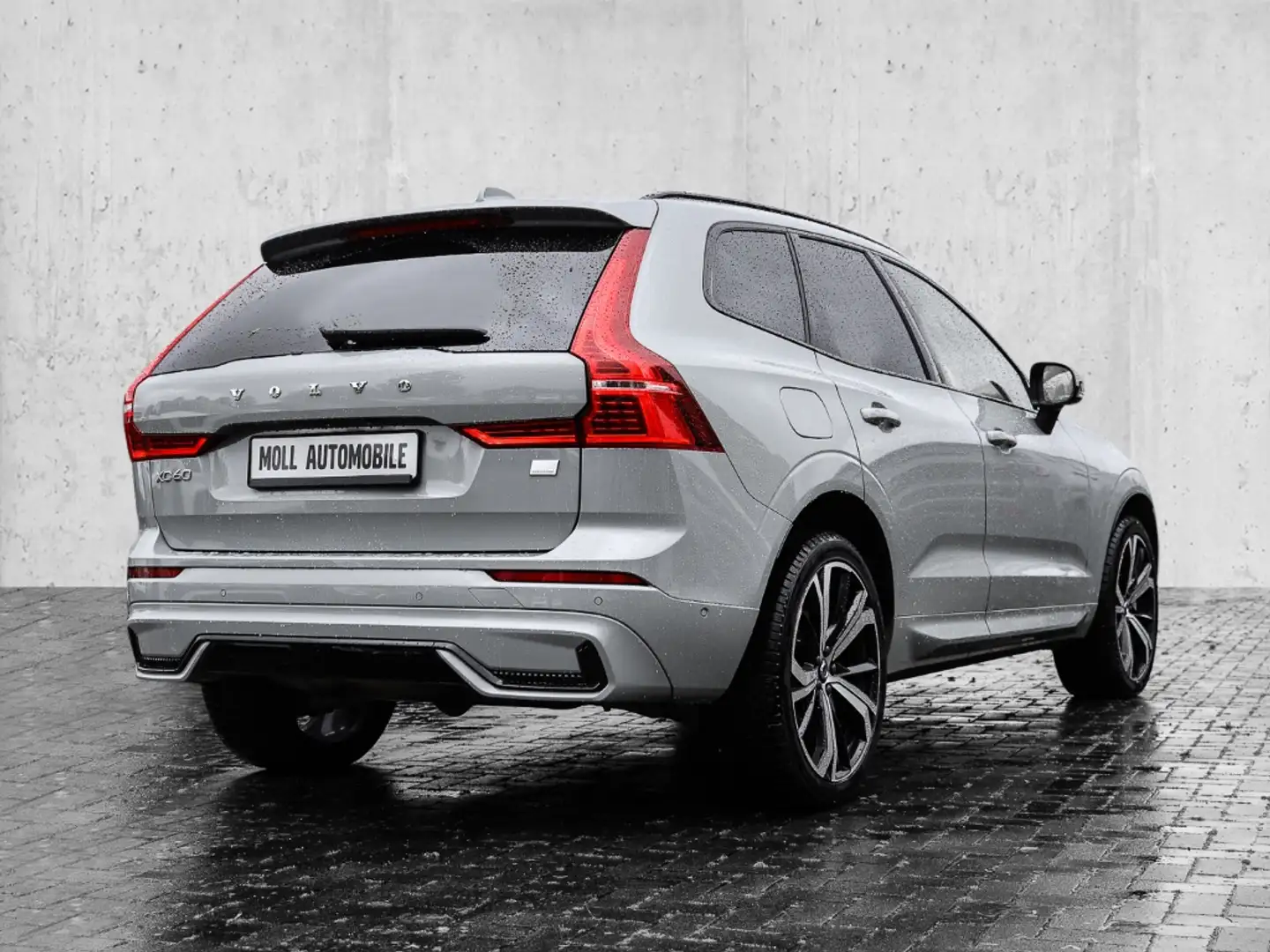 Volvo XC60 Ultimate Dark Recharge Plug-In Hybrid AWD T8 Twin Grau - 2