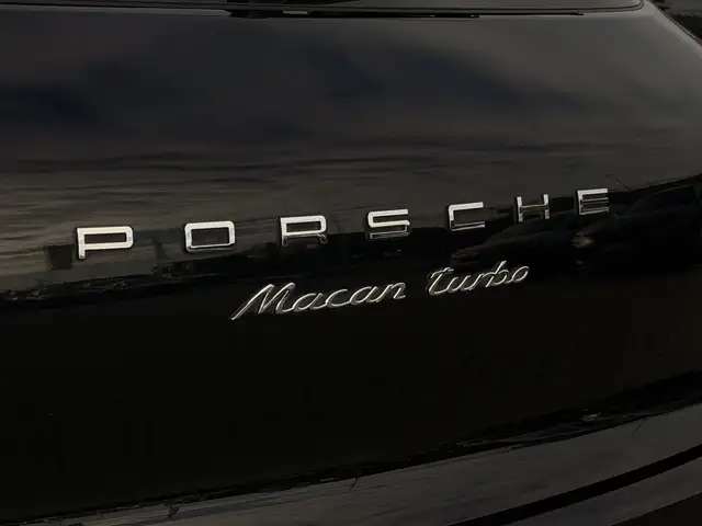 Porsche Macan view 19