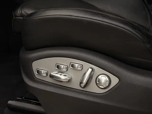 Porsche Macan view 6