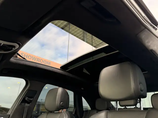 Porsche Macan view 9