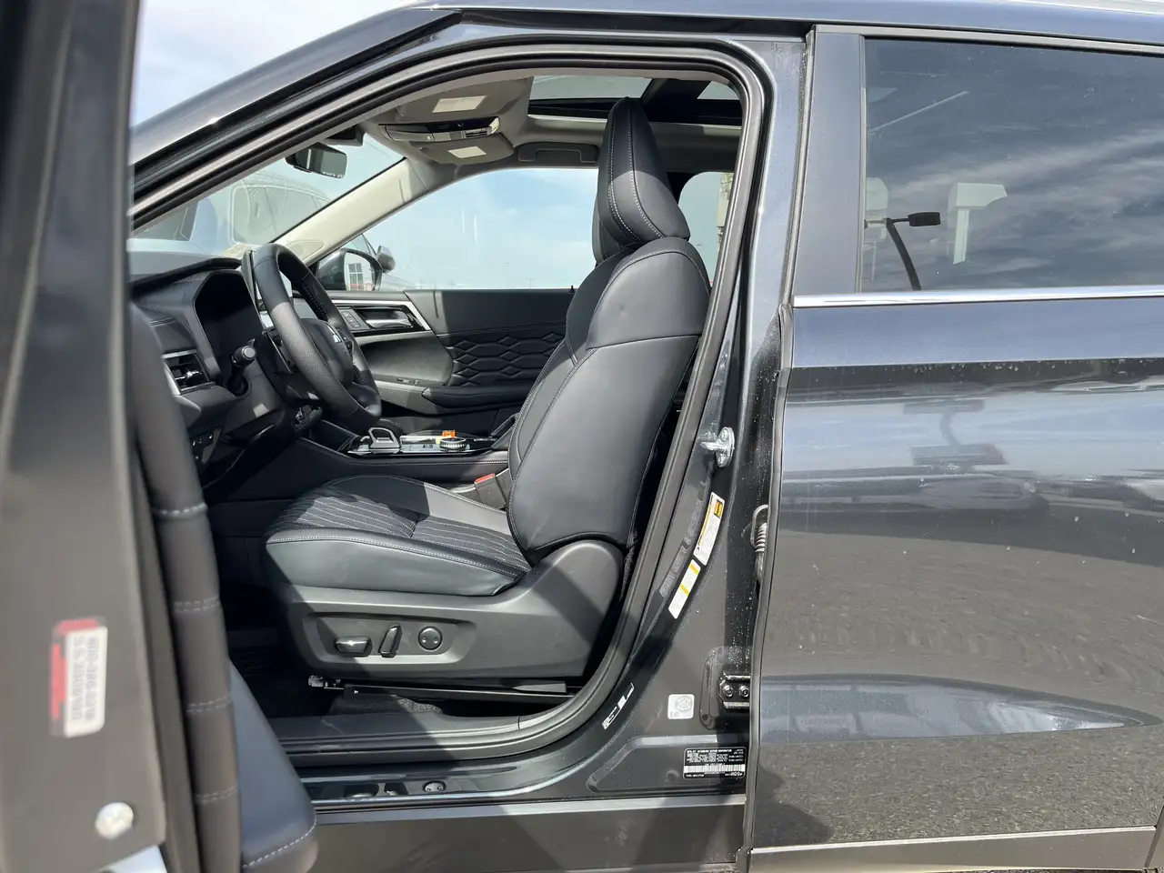 Mitsubishi Outlander снимка Mitsubishi Outlander