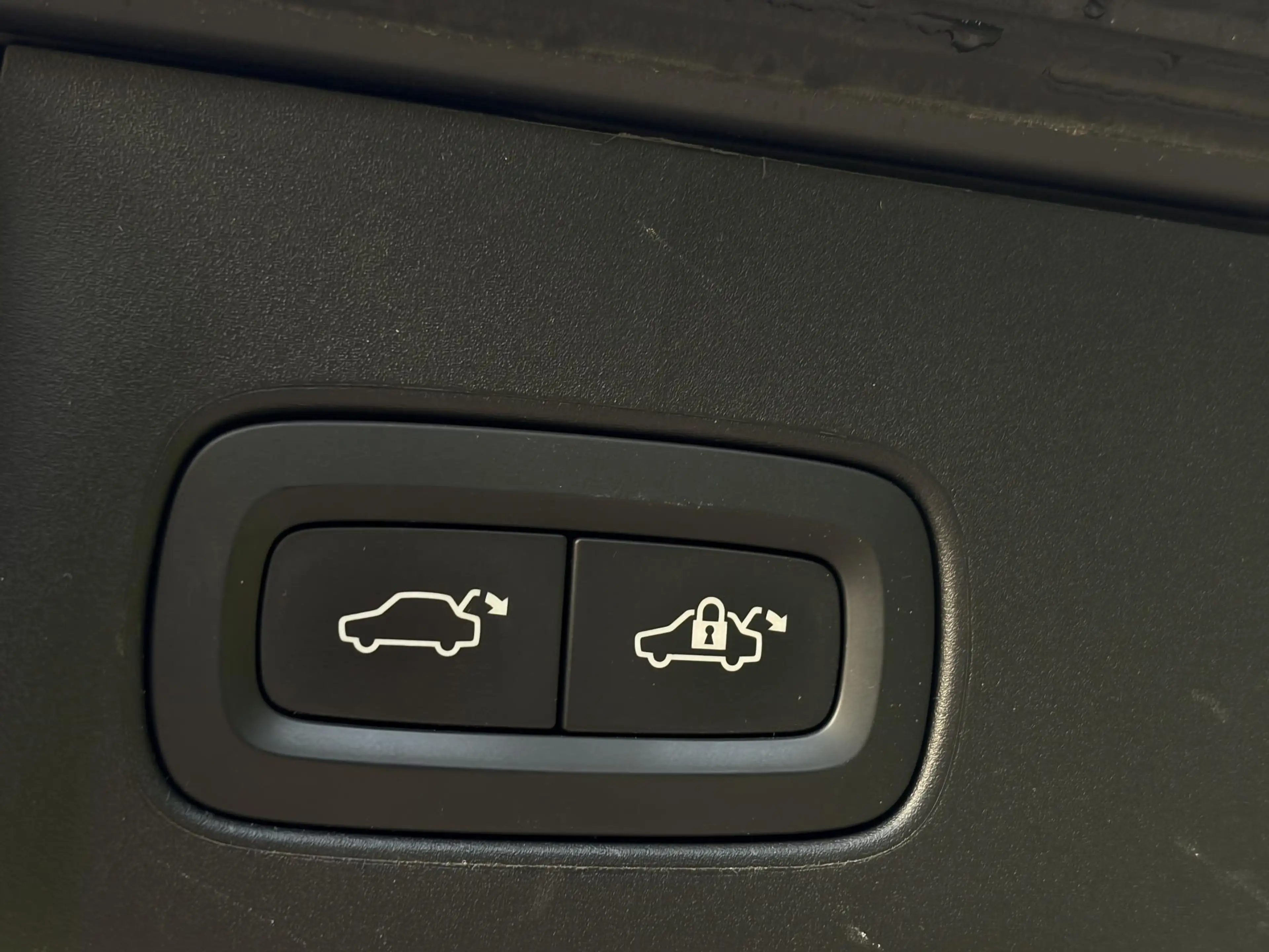 Volvo V90 T8 R-Design,Hud,Luchtvering,Trekhaak *Dealer O.H.* — photo 19