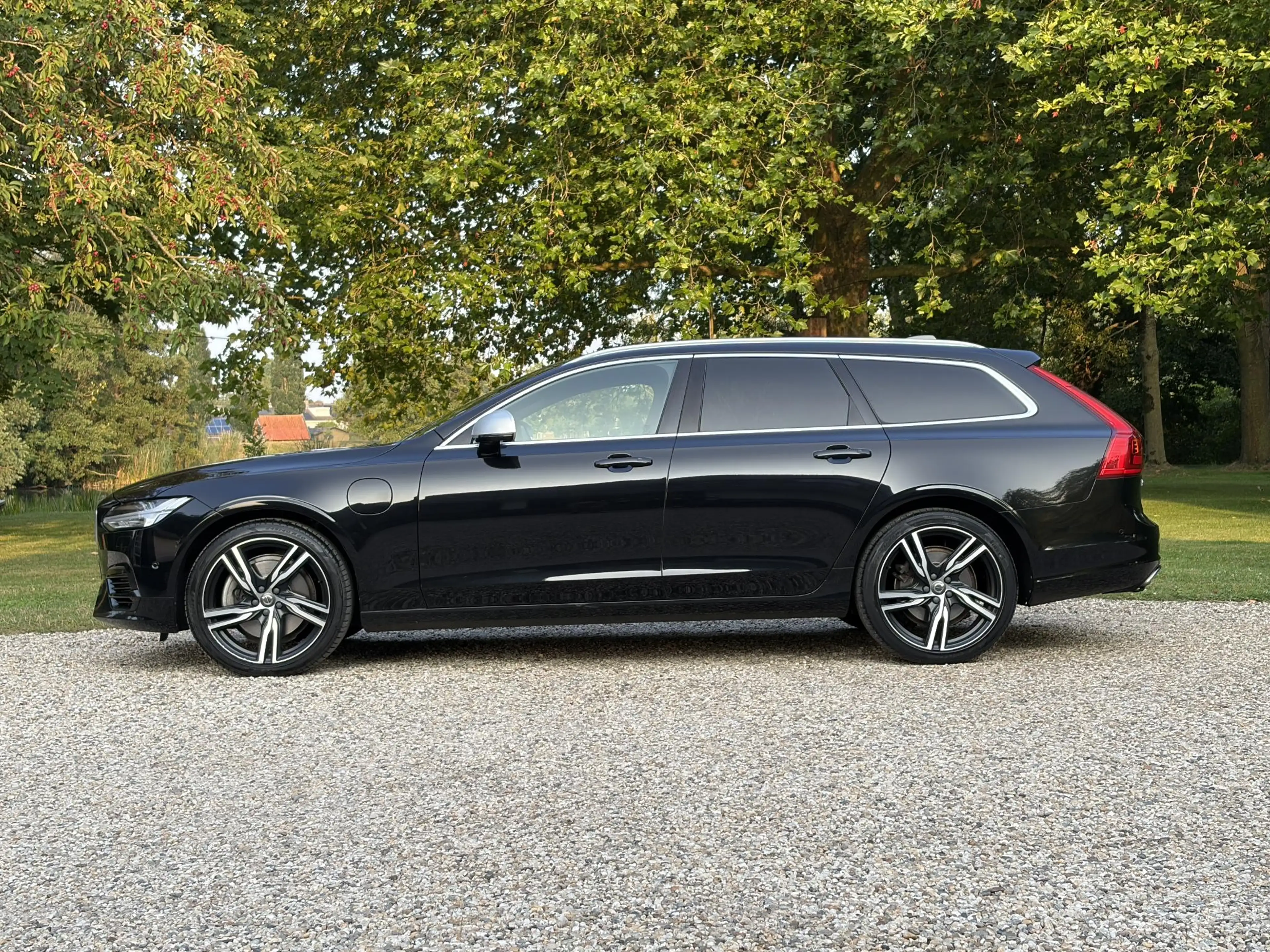 Volvo V90 T8 R-Design,Hud,Luchtvering,Trekhaak *Dealer O.H.* — photo 3
