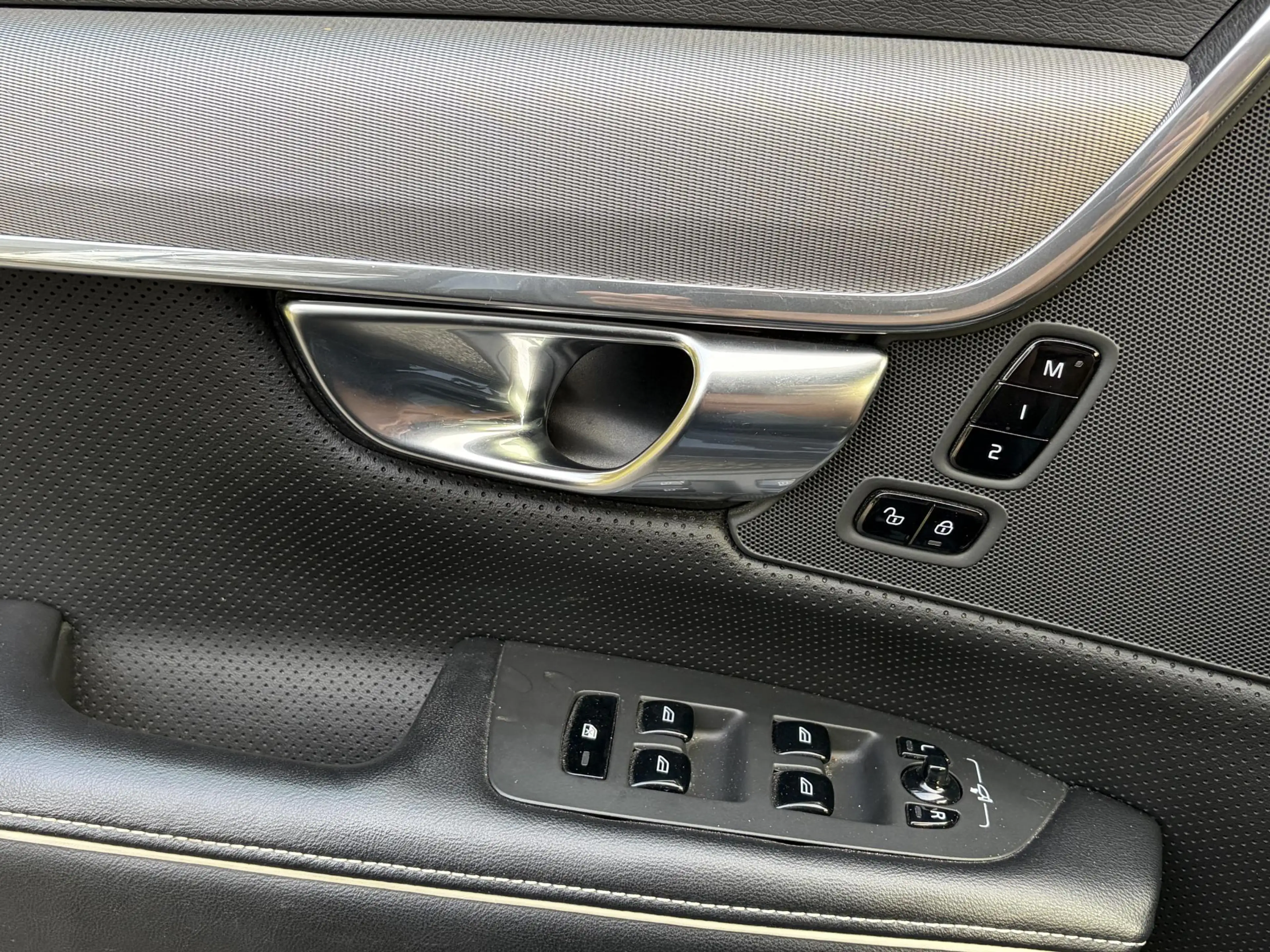 Volvo V90 T8 R-Design,Hud,Luchtvering,Trekhaak *Dealer O.H.* — photo 15