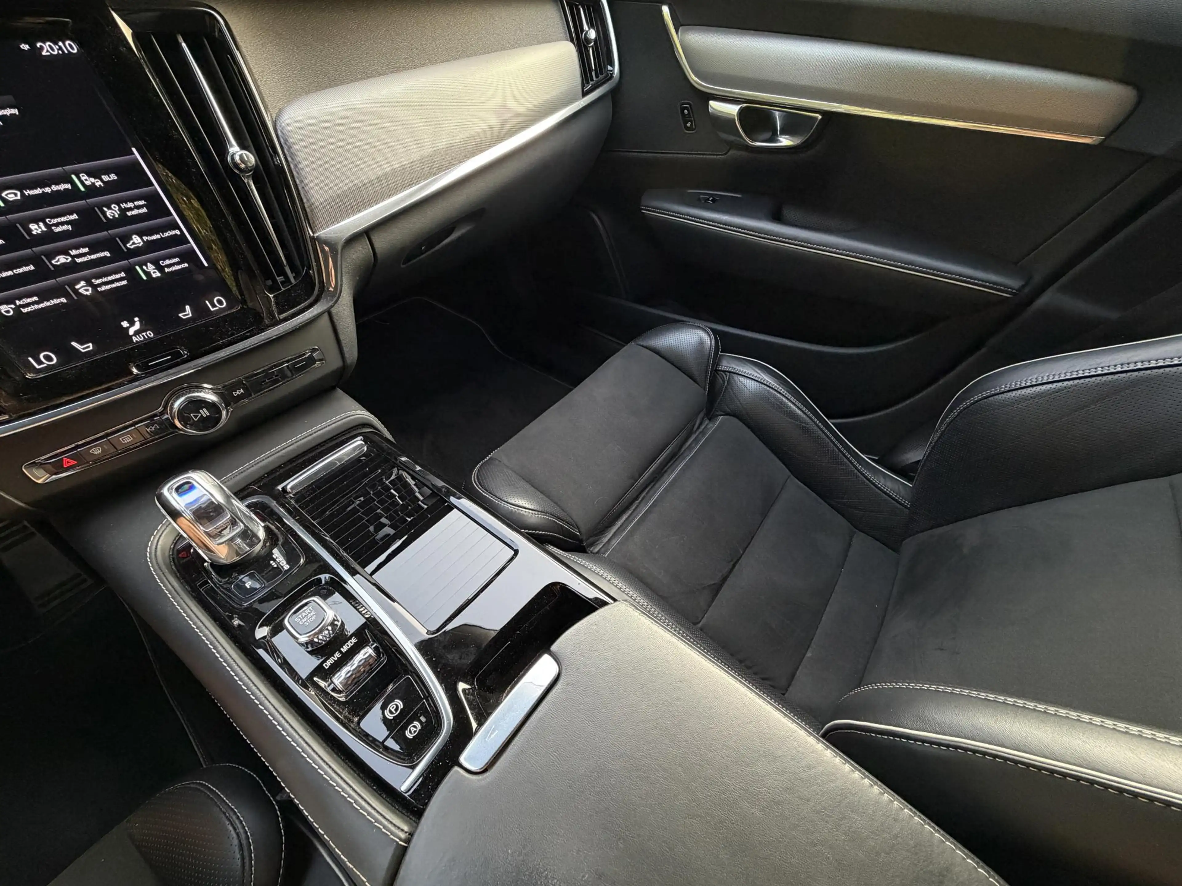 Volvo V90 T8 R-Design,Hud,Luchtvering,Trekhaak *Dealer O.H.* — photo 12