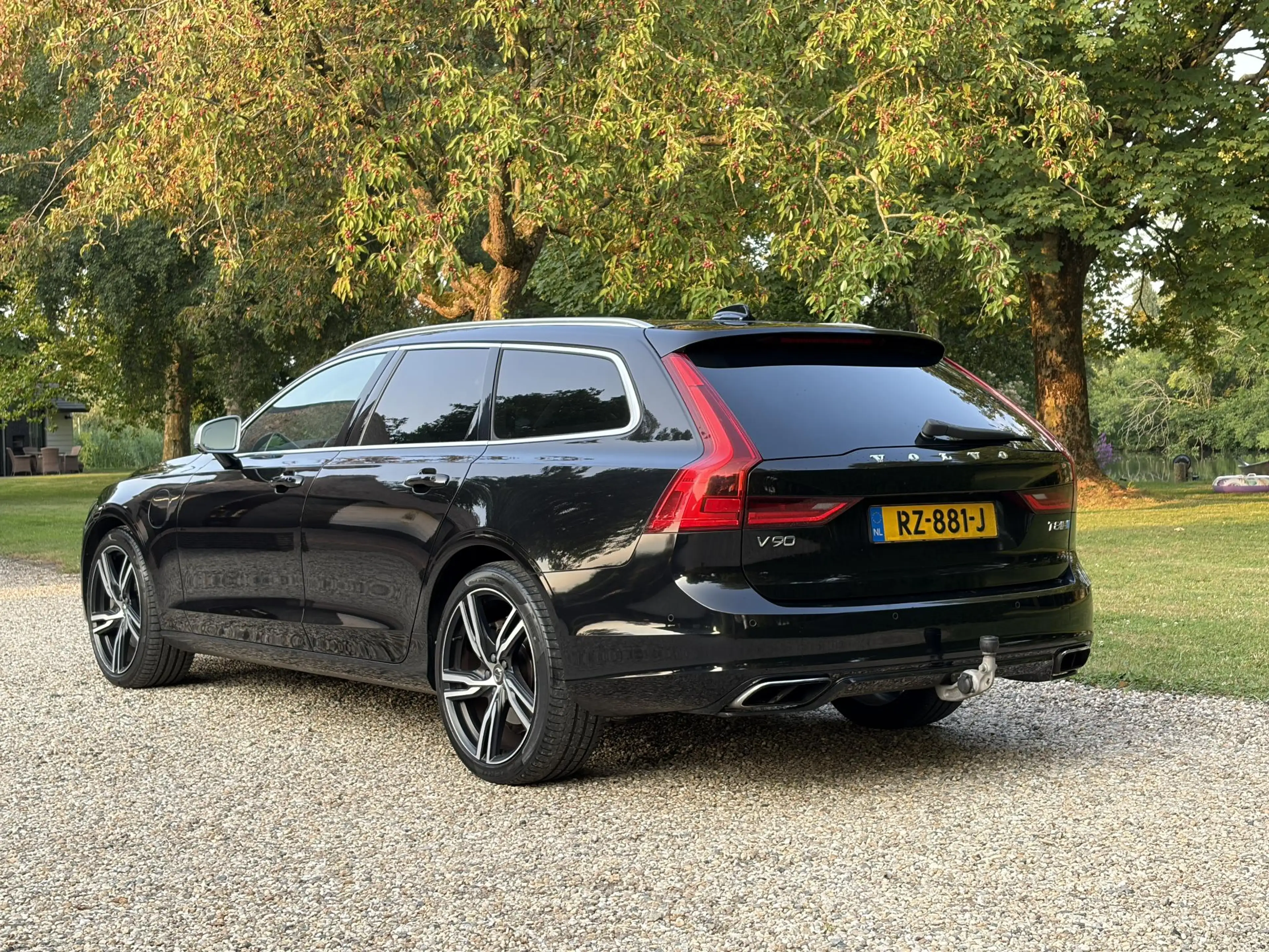 Volvo V90 T8 R-Design,Hud,Luchtvering,Trekhaak *Dealer O.H.* — photo 4