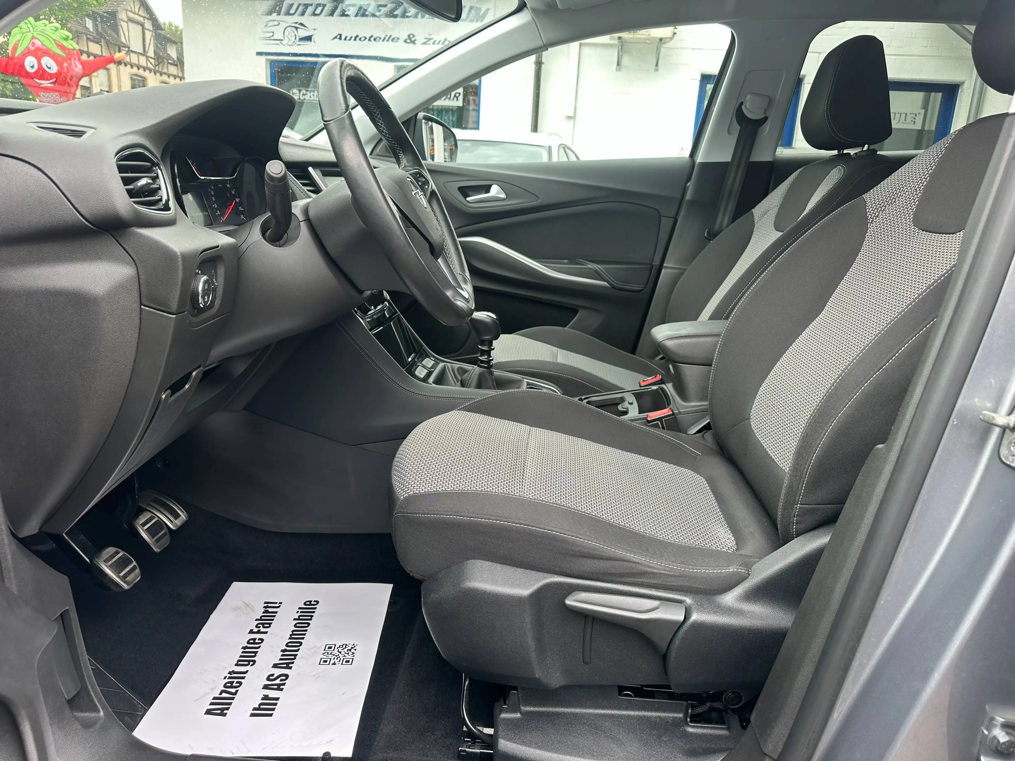 Opel Grandland X 1.2 Edition+NAVI+6 GANG+KLIMATR+PDC+SHZ — photo 6